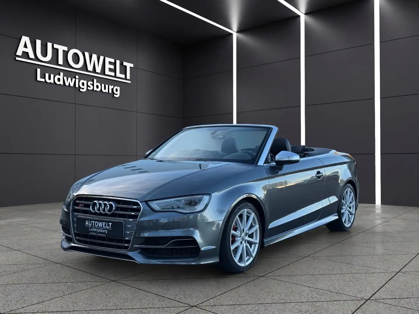 Audi S3 Cabriolet 2.0 TFSI quattro S-Tronic Grau - 1