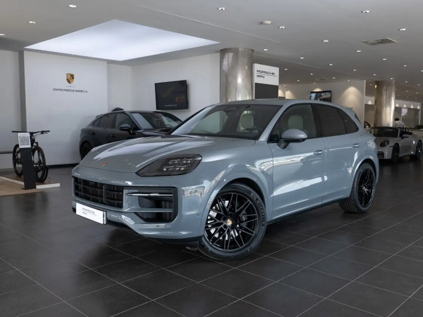Porsche Cayenne E-Hybrid Aut. Gris - 1