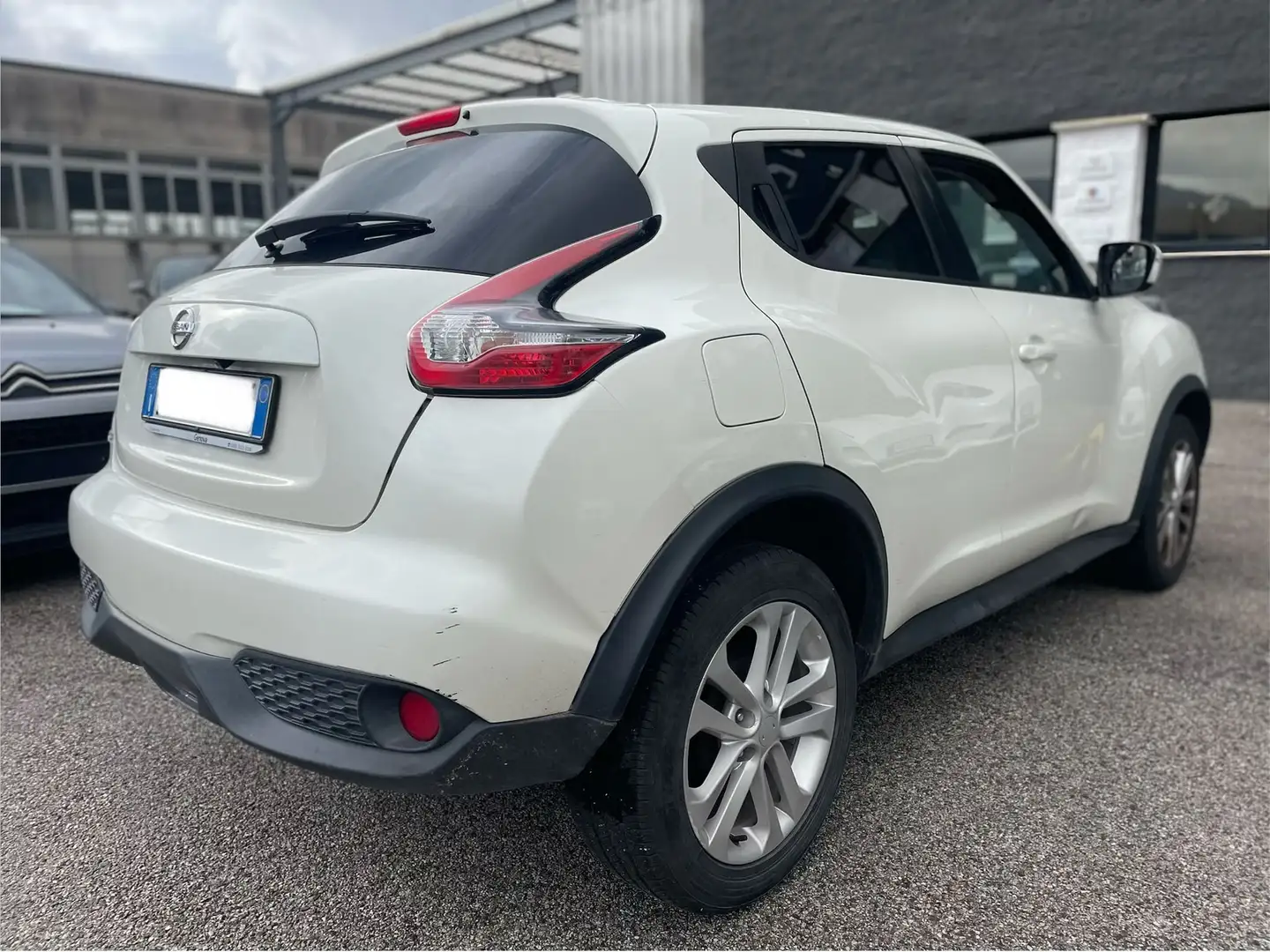 Nissan Juke 1.5DCI VISIA 110CV Weiß - 2