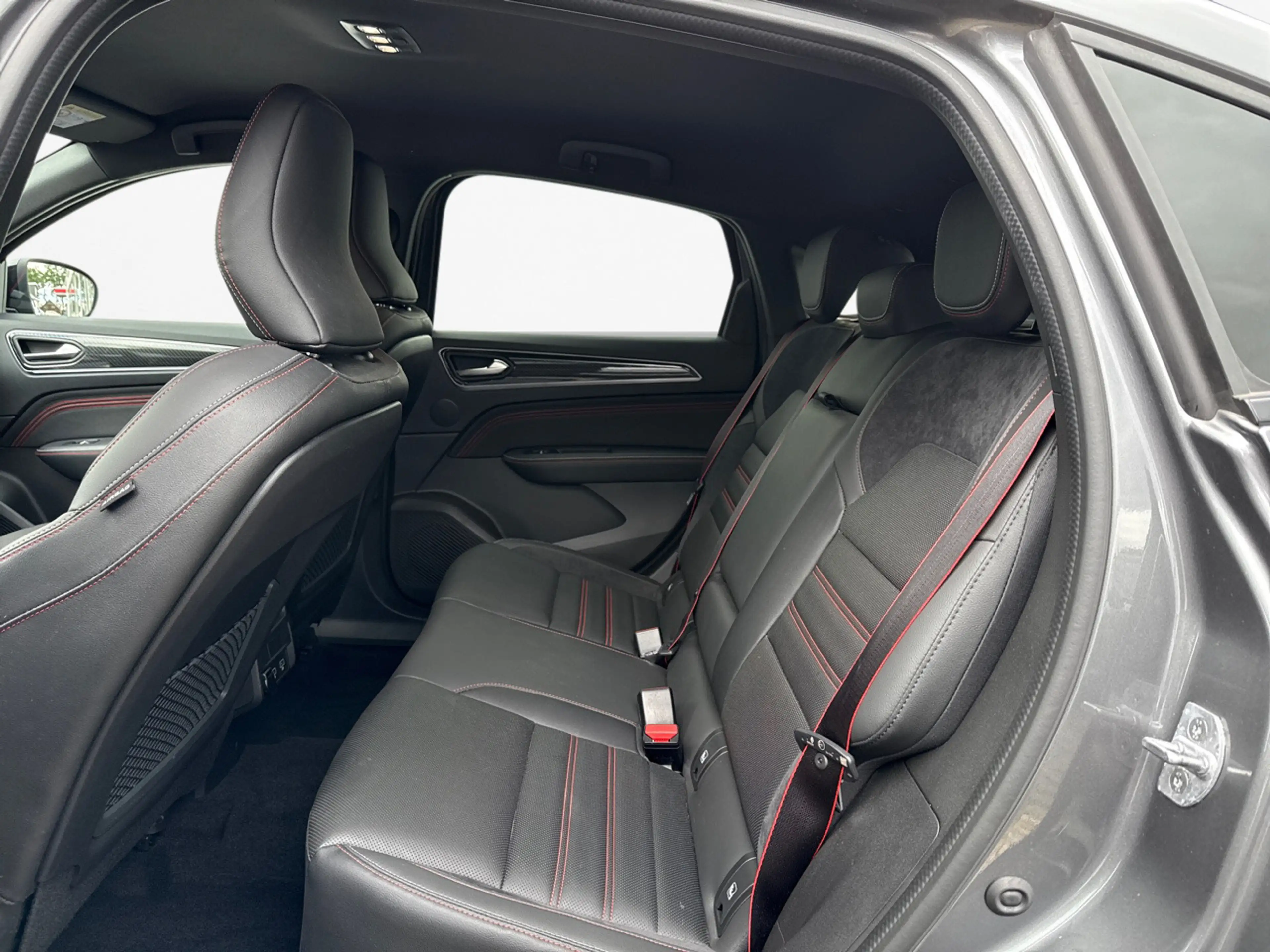 Renault Arkana 1.6 E-Tech Hybrid 145 R.S. Line 360 CAMERA / TREKH — photo 10