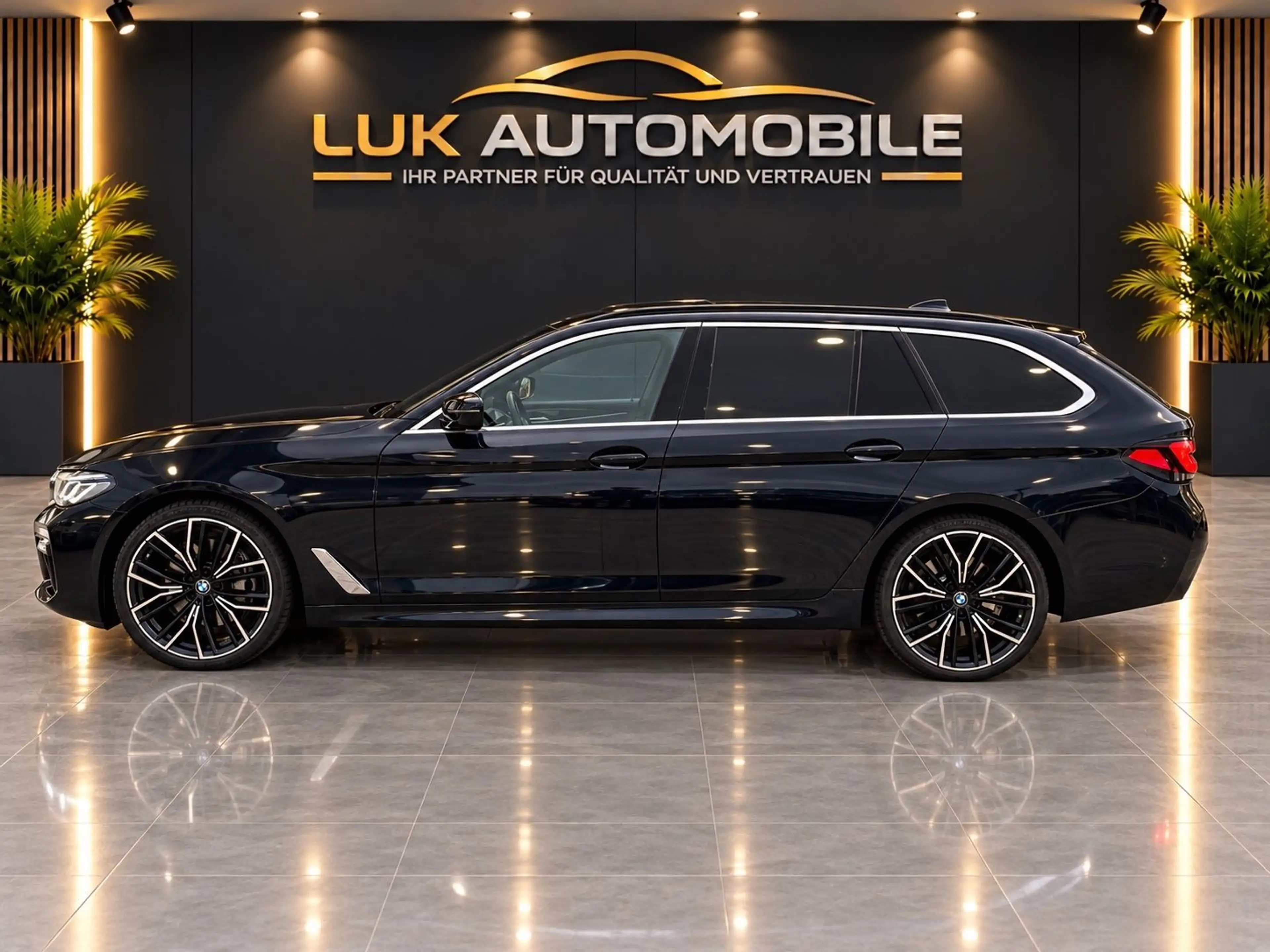 BMW 540 d xDrive M Sport*Individual*SoftCl*Pano*H&K — photo 6