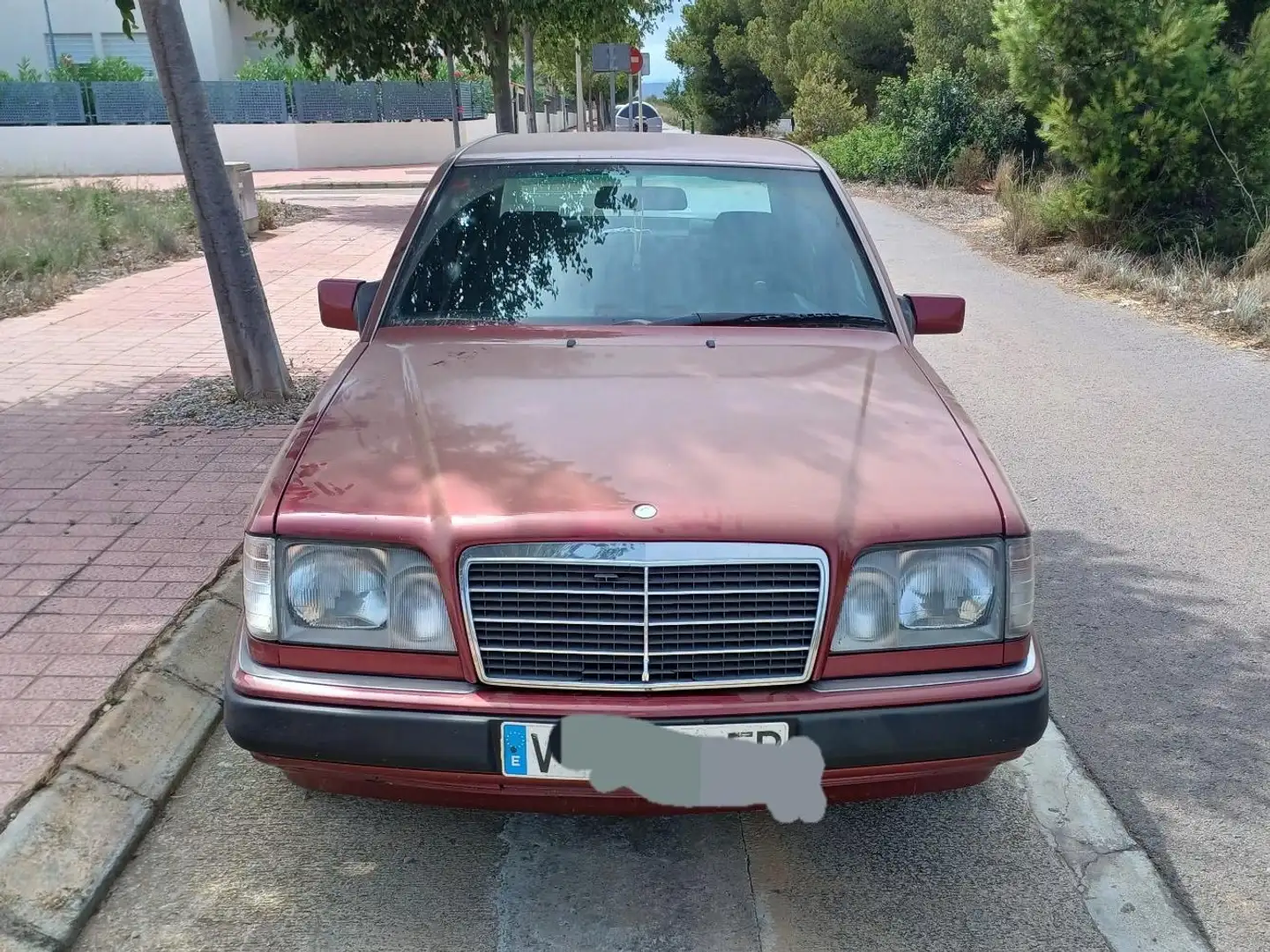 Mercedes-Benz E 300 E300D 136 cv multivalvulas Rosso - 1