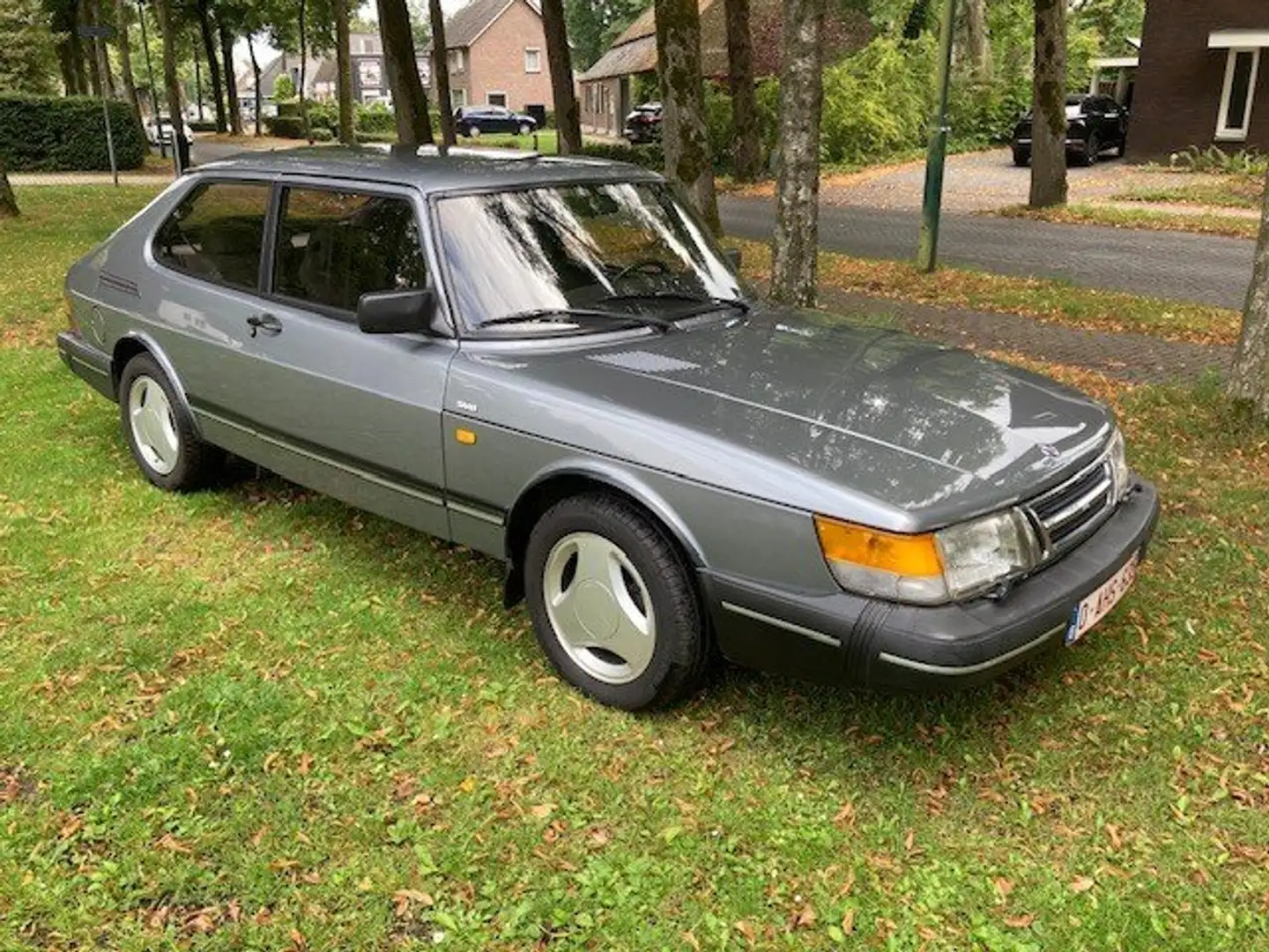 Saab 900 3 deurs Gris - 1
