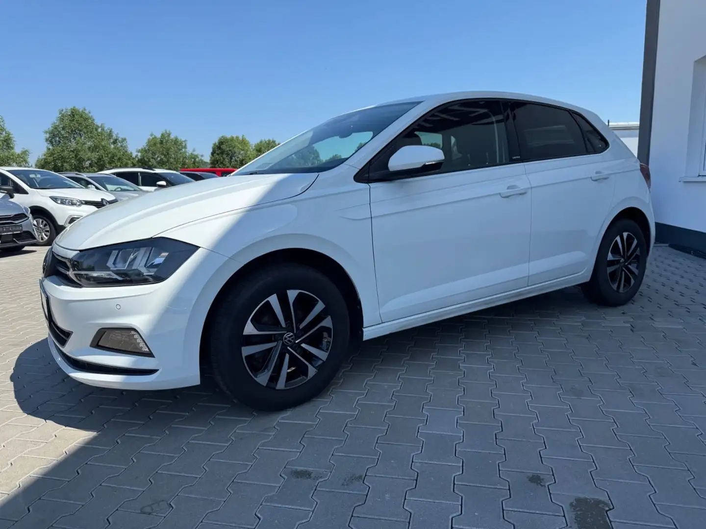 Volkswagen Polo VI United White - 2