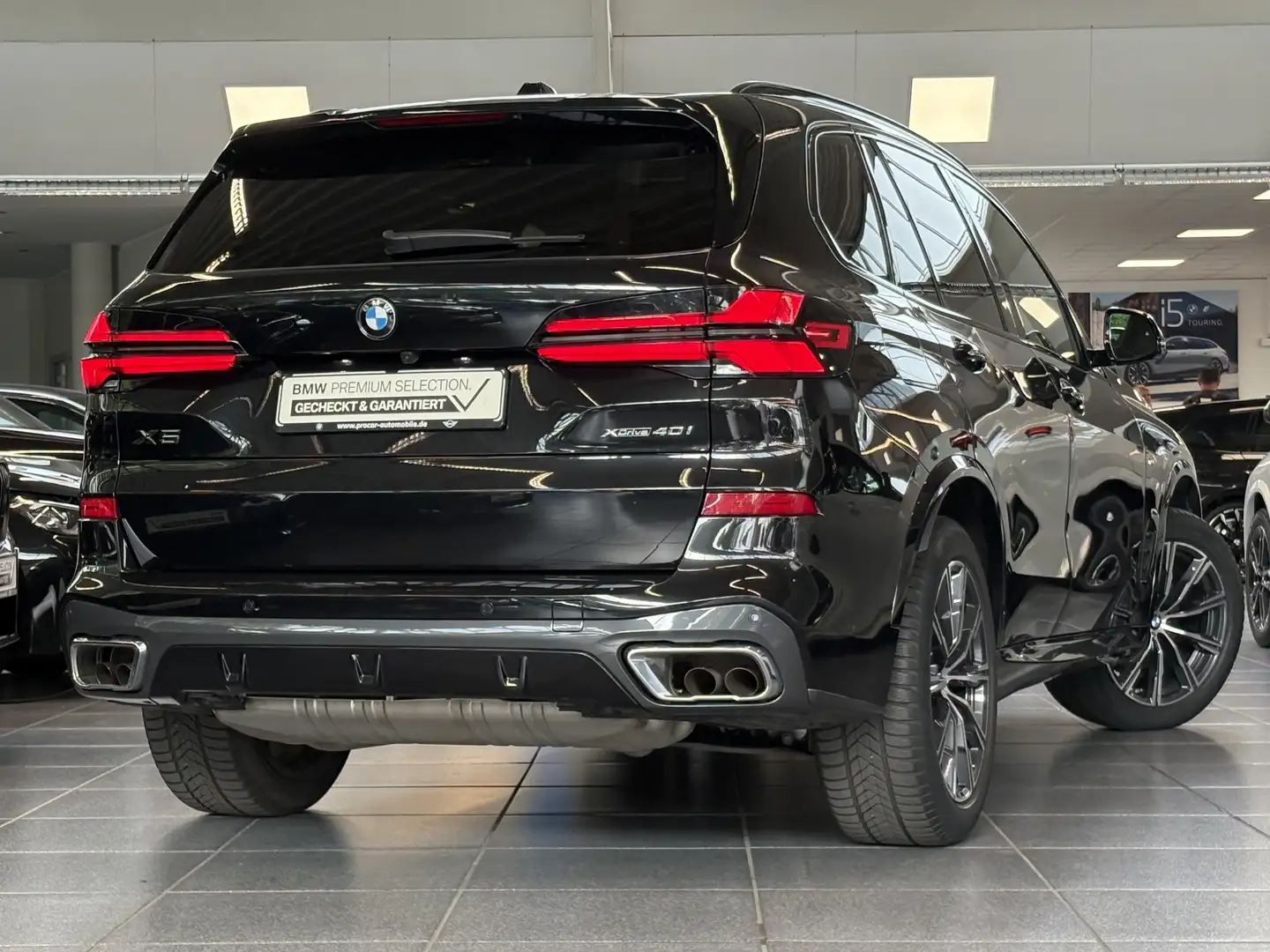 BMW X5 xDrive40i M Sport DA Prof PA Prof Pano HK AHK Schwarz - 2