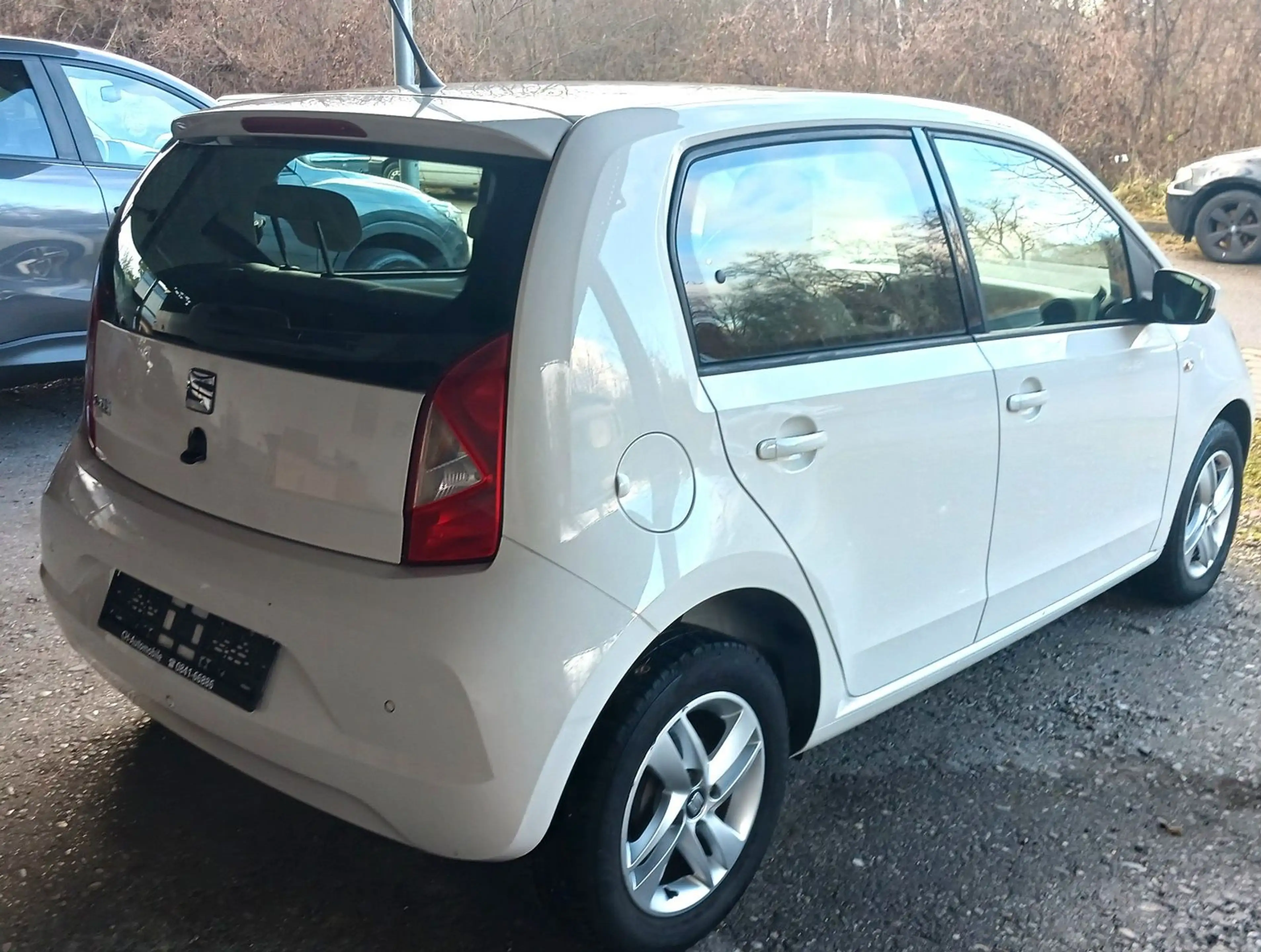 SEAT Mii 1.0 TSI 44 kW Style Klima,4-türig,Alu,PDC — photo 6