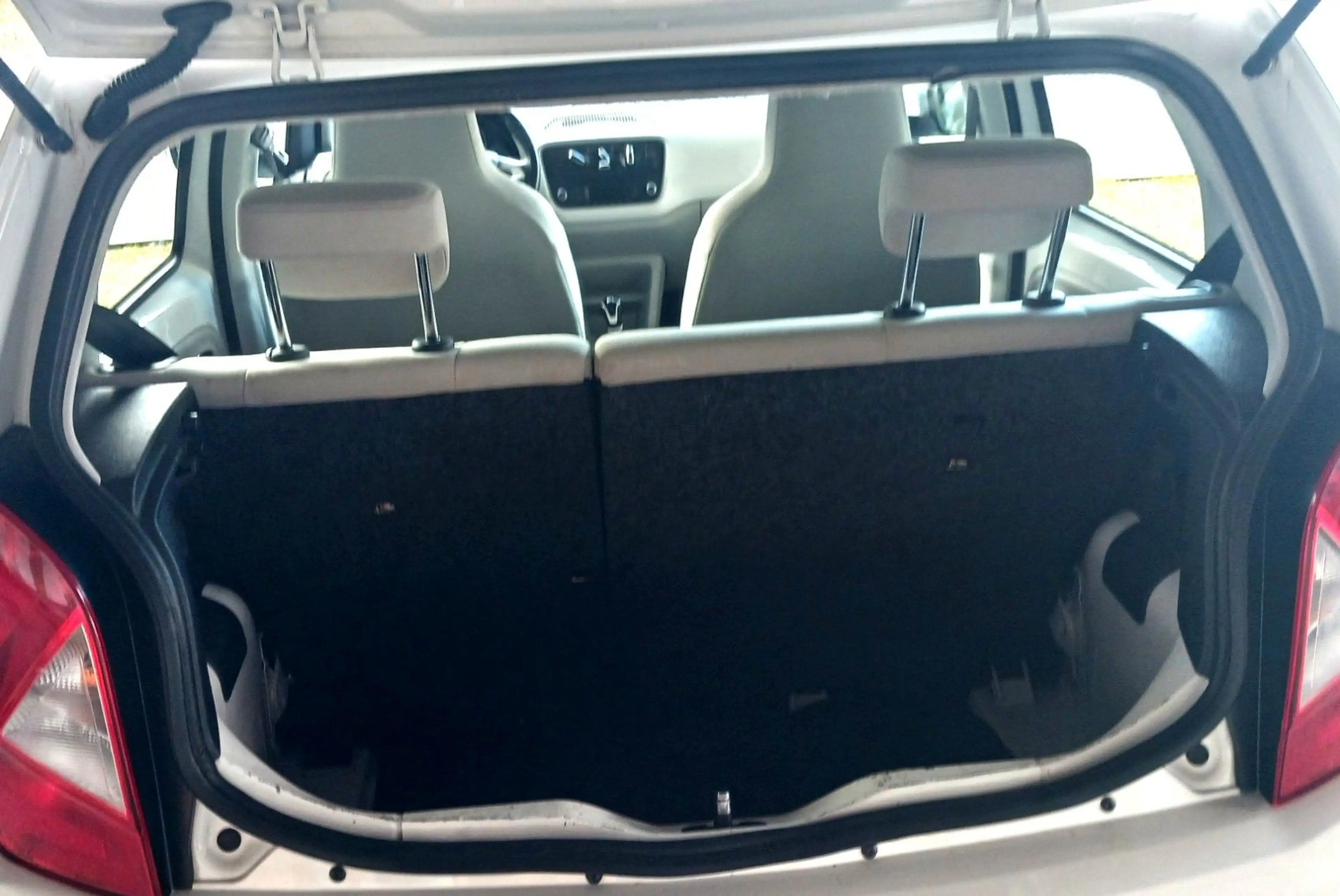SEAT Mii 1.0 TSI 44 kW Style Klima,4-türig,Alu,PDC — photo 10