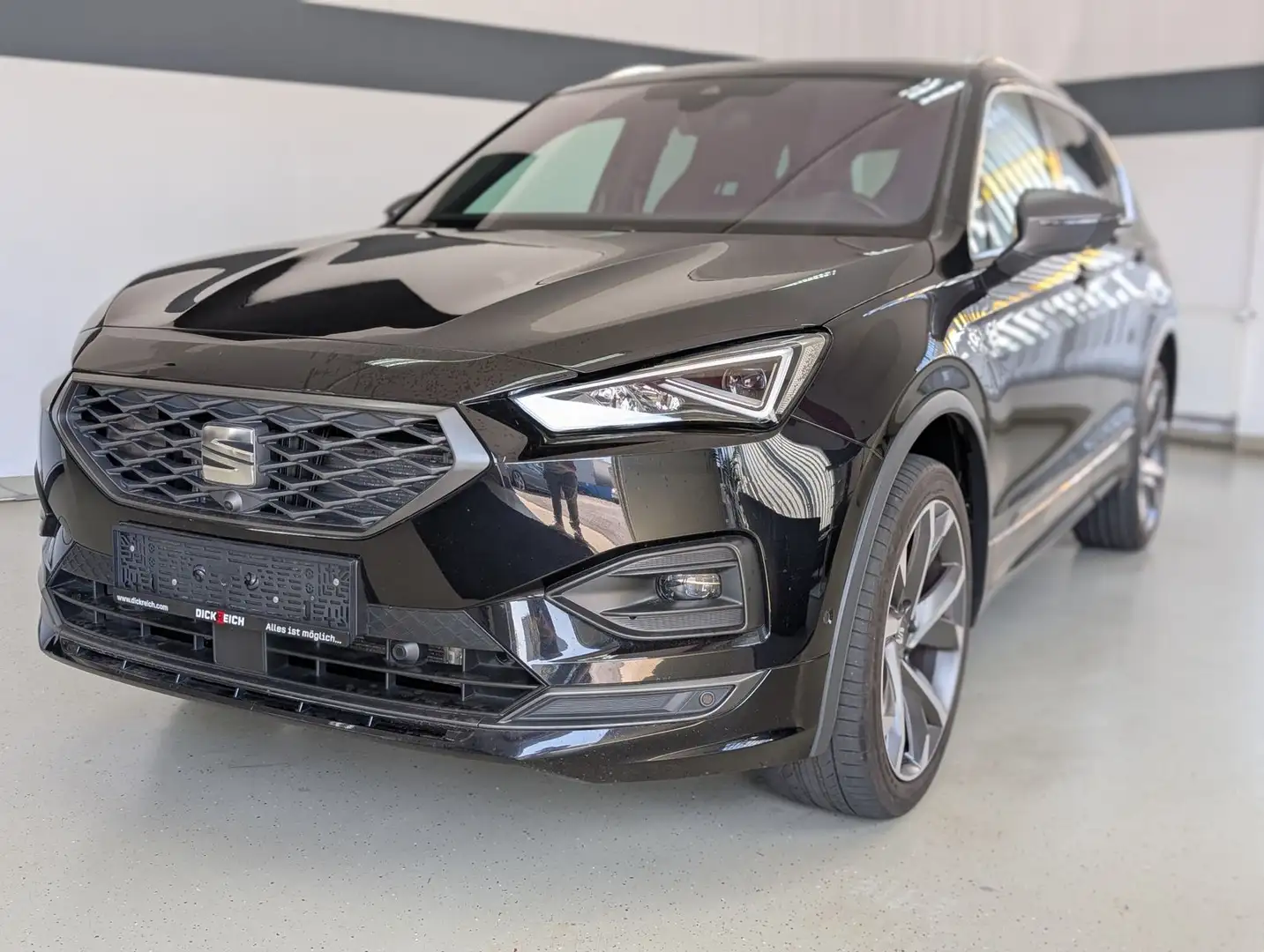 SEAT Tarraco 2.0 FR ACC LED PANO AHK 360°KAMERA BEATS Schwarz - 1