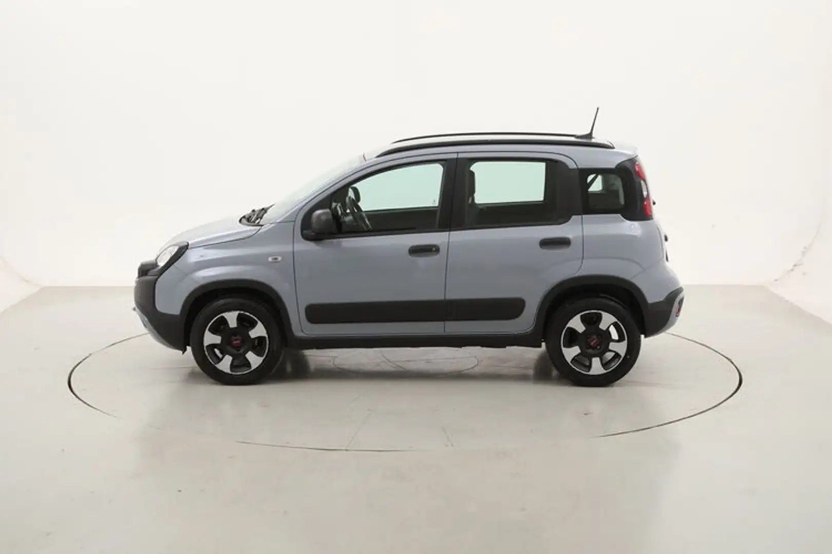 Fiat Panda Hybrid City Cross 1.0 Mild Hybrid 70CV Gris - 2