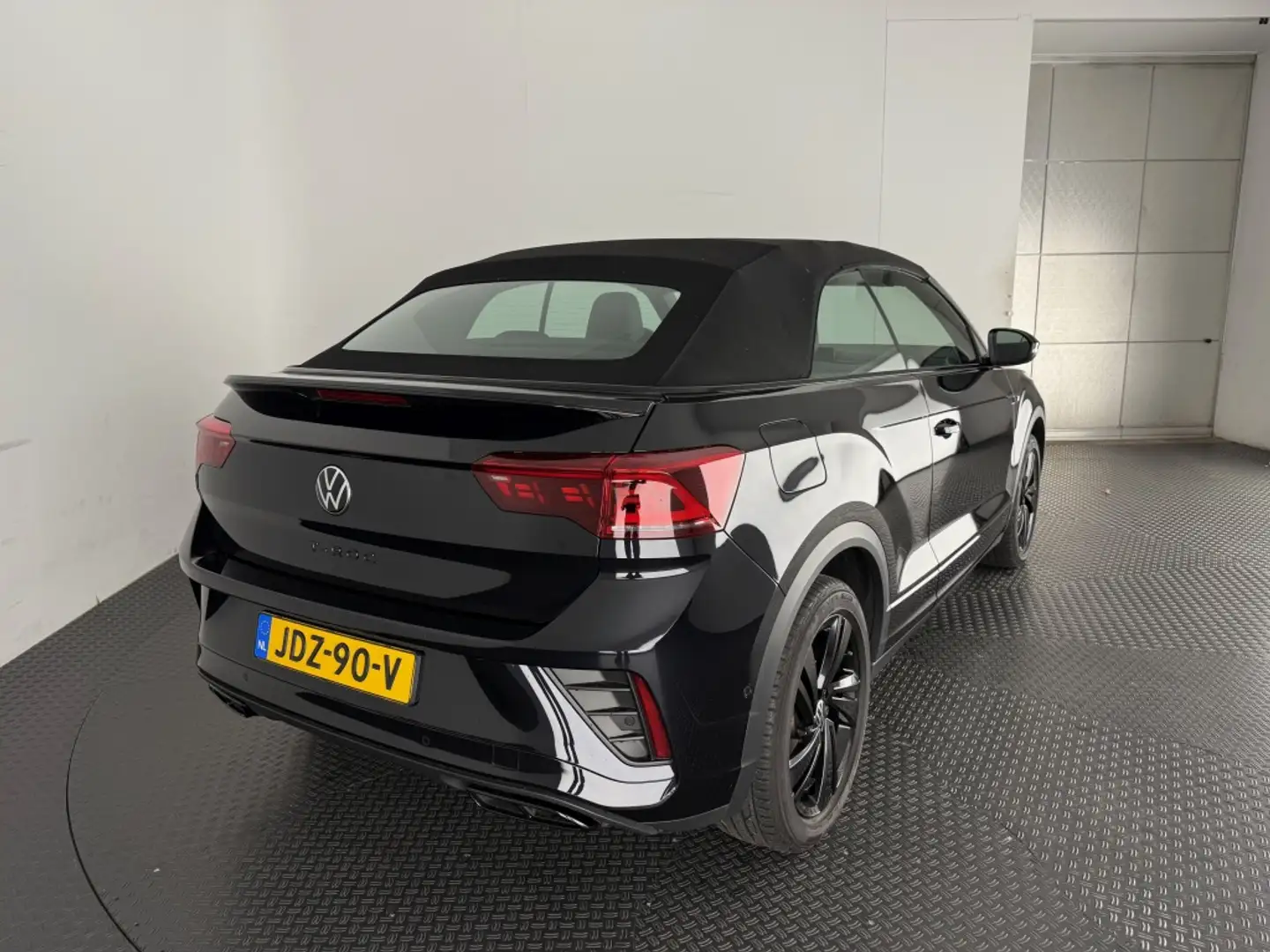 Volkswagen T-Roc Cabrio 1.5 TSI R-Line Leer/navi/adap.cruise/winter Noir - 2