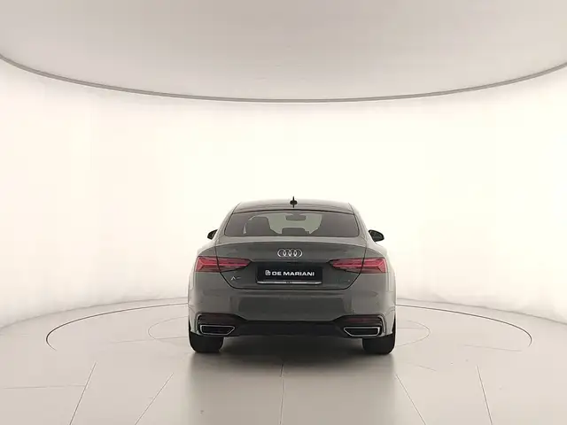 Audi A5 view 4