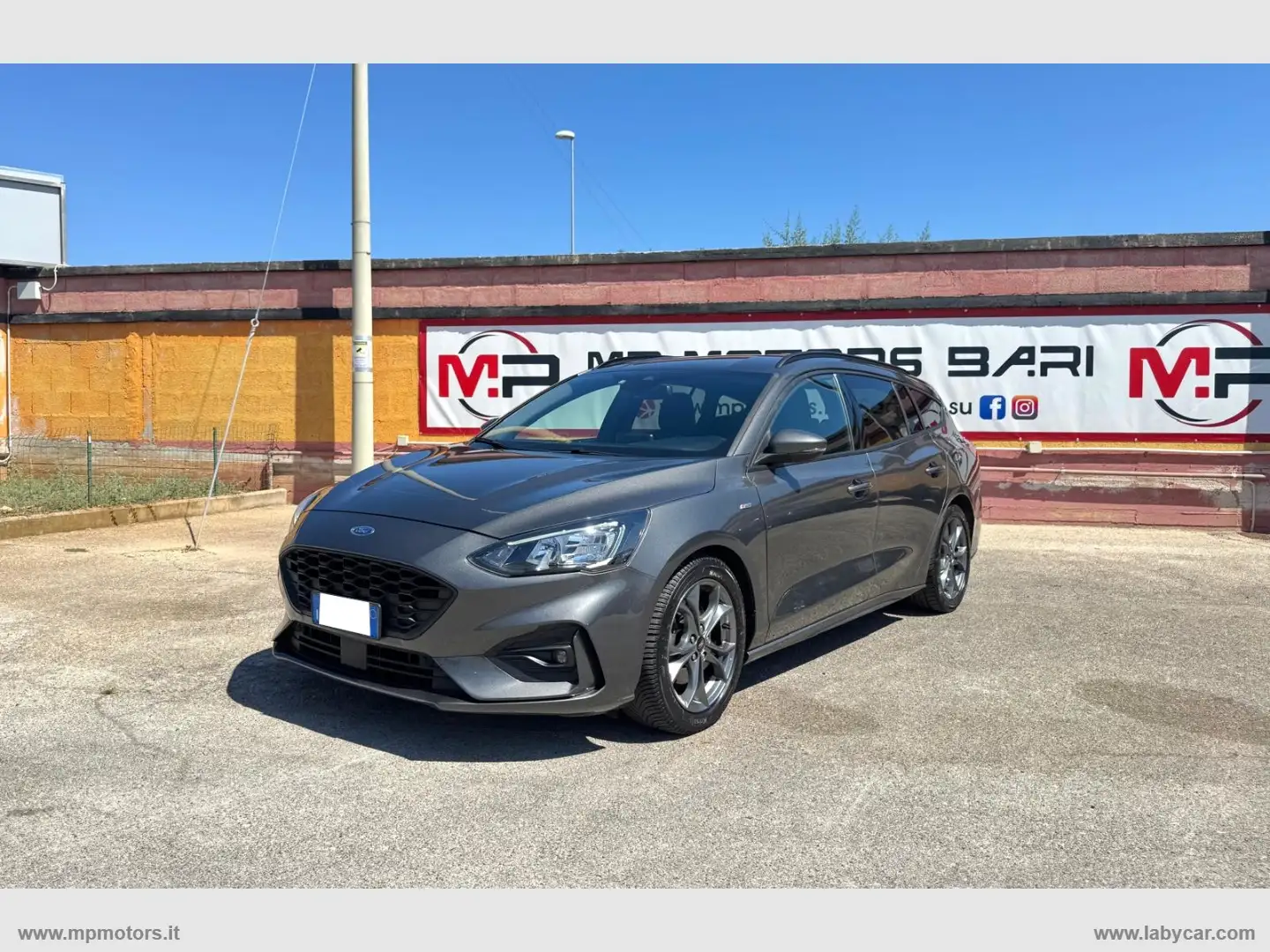 Ford Focus FOCUS ST-LINE SW 1.5 ECOBLUE 120CV AUTOMATICA IVA Grigio - 1