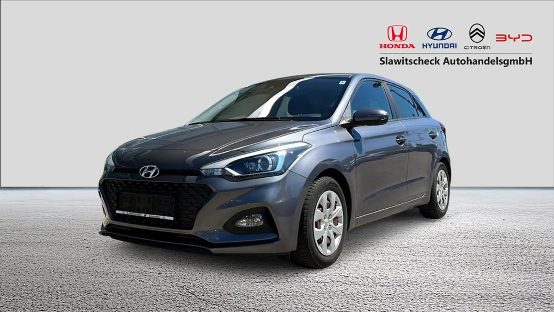 Hyundai i20 1,25 First Edition 2 Grau - 1