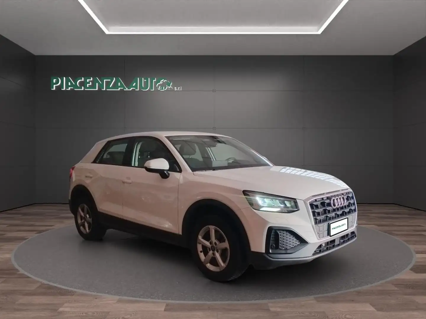 Audi Q2 35 1.5 tfsi Business.NAVIGATORE Bianco - 1