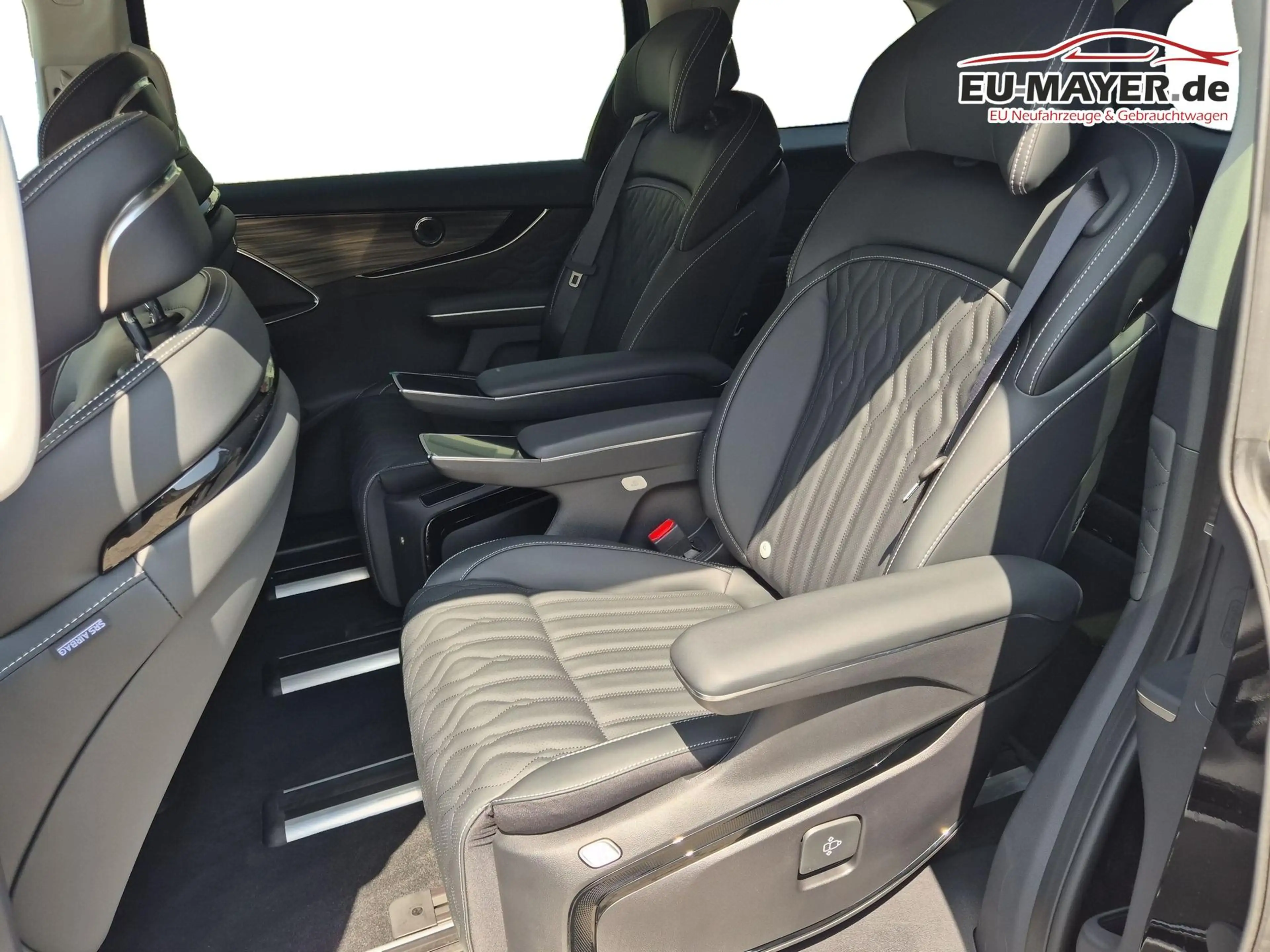 Forthing 1.5 180kW AT HYBRID / 7-Sitzer sofort verfügbar... — photo 13