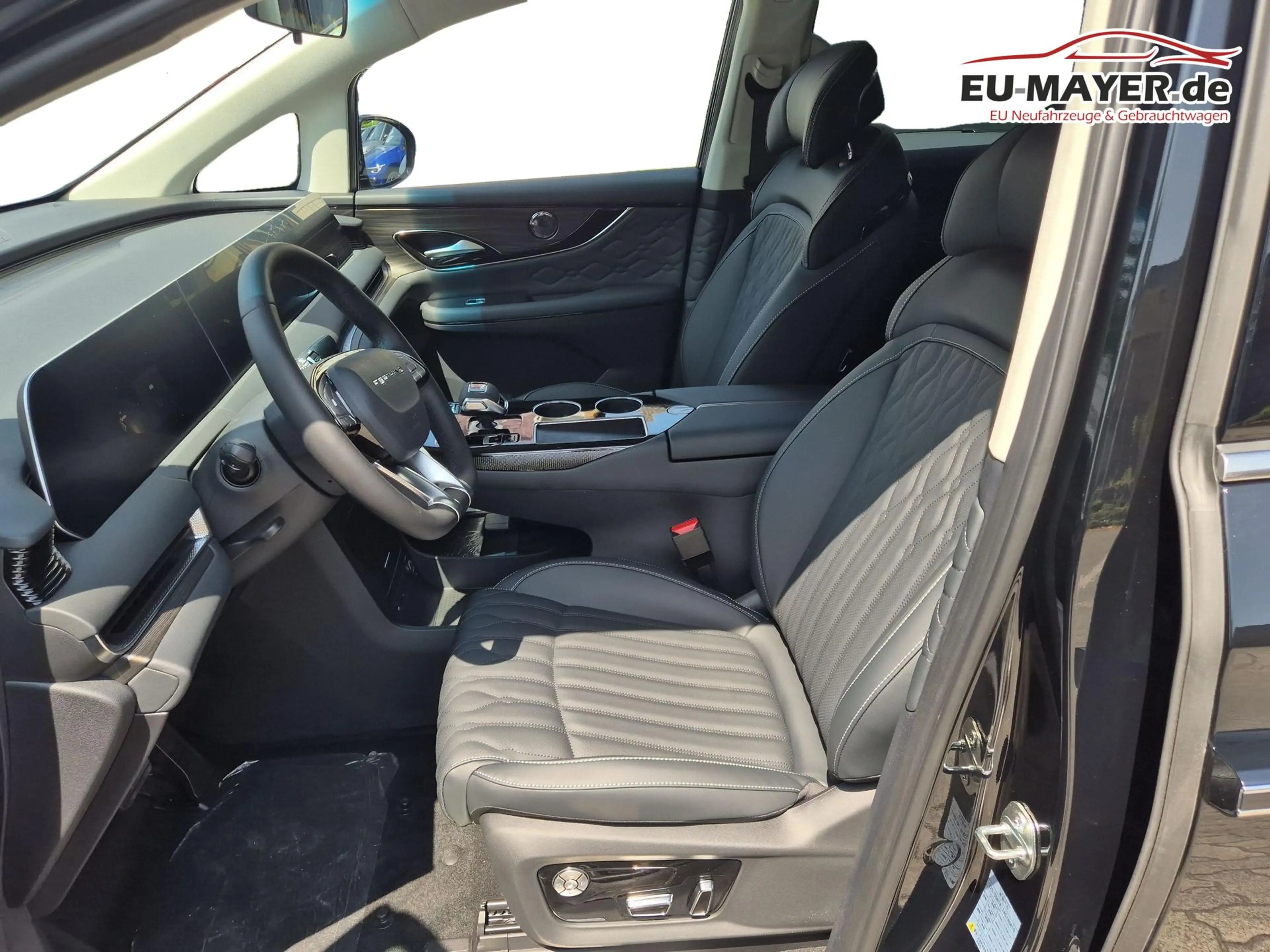 Forthing 1.5 180kW AT HYBRID / 7-Sitzer sofort verfügbar... — photo 8