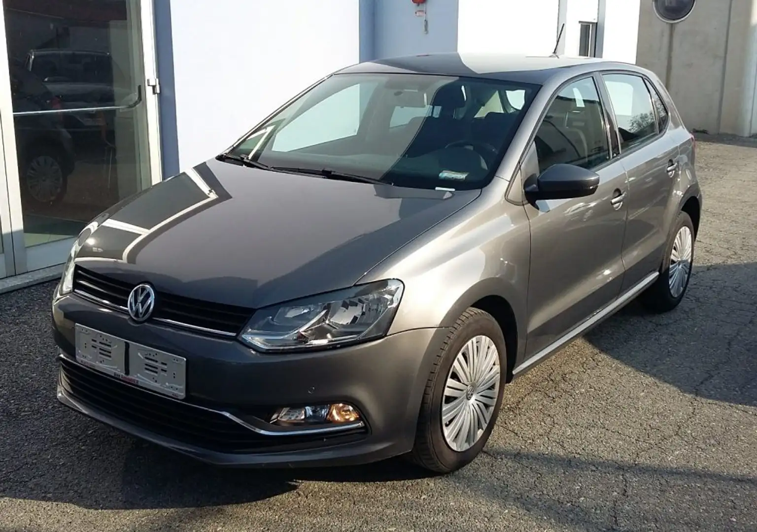 Volkswagen Polo 1.0 MPI 75 CV 5p. Comfortline Gris - 1