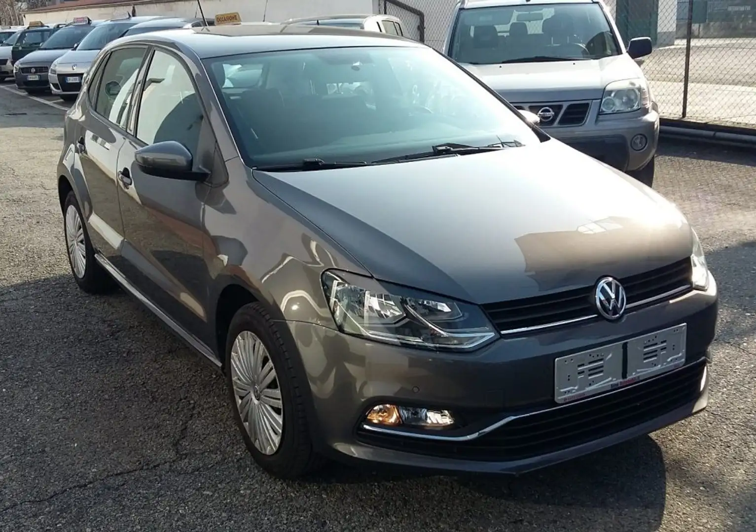 Volkswagen Polo 1.0 MPI 75 CV 5p. Comfortline Gris - 2