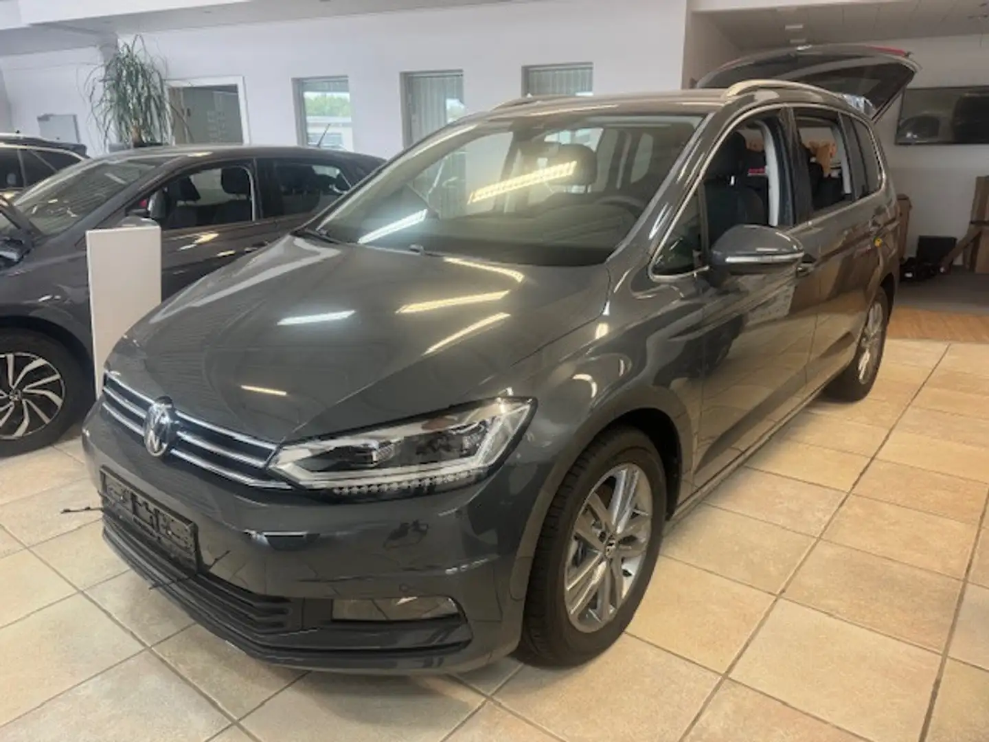 Volkswagen Touran VOLKSWAGEN TOURAN COMFORTLINE LED DSG ERGO SITZE S Gris - 1