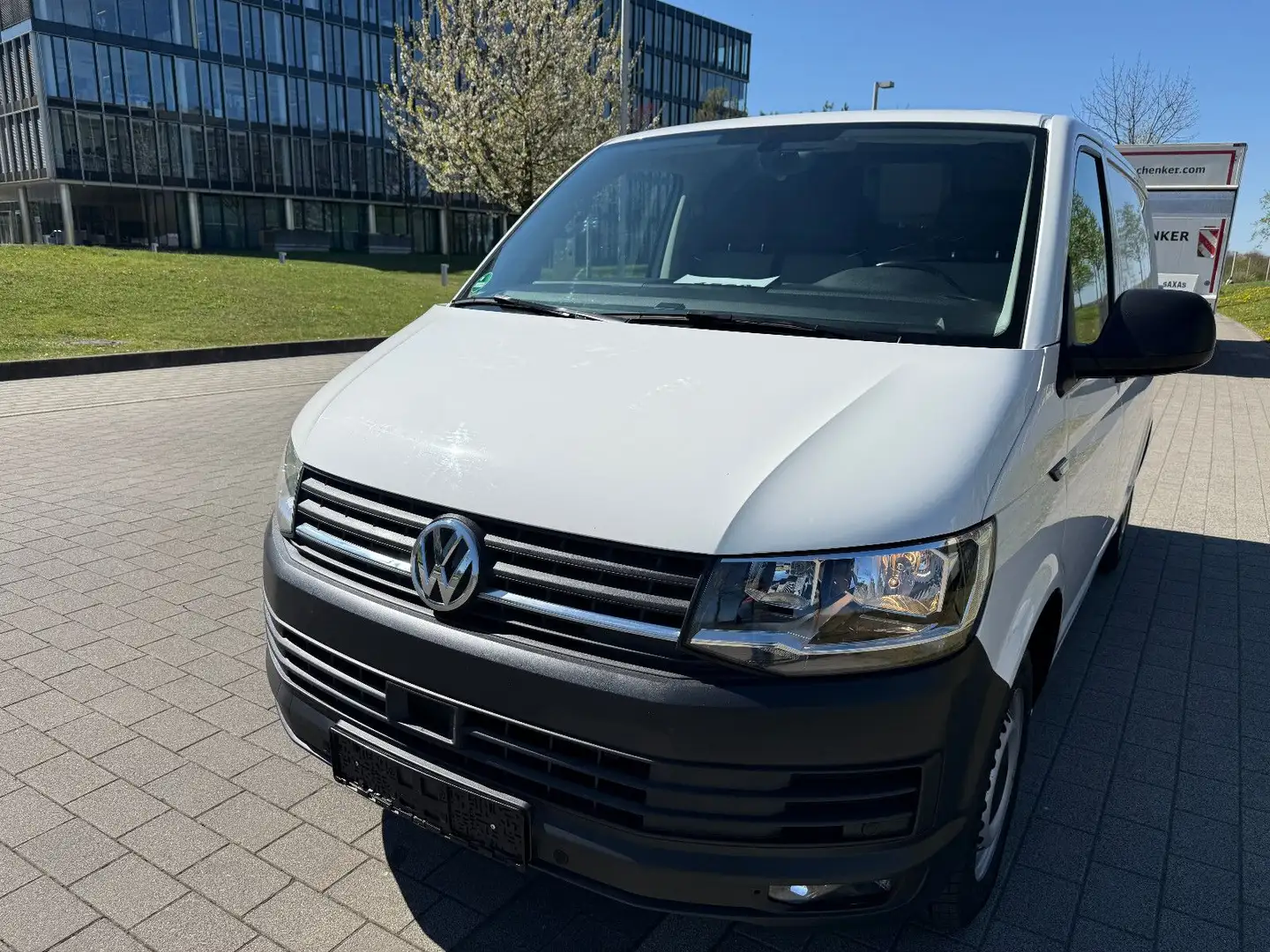 Volkswagen T6 Transporter Kombi Kasten + DSG + APP Connect Weiß - 2
