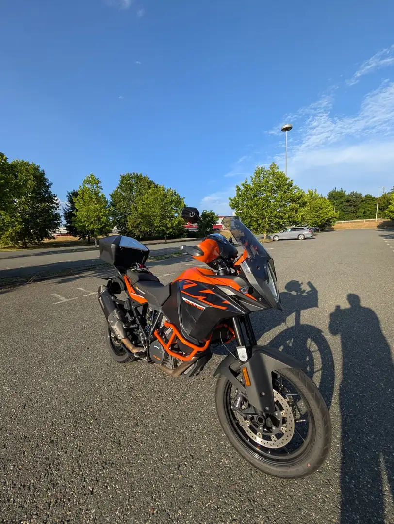 KTM 1090 Adventure Orange - 2