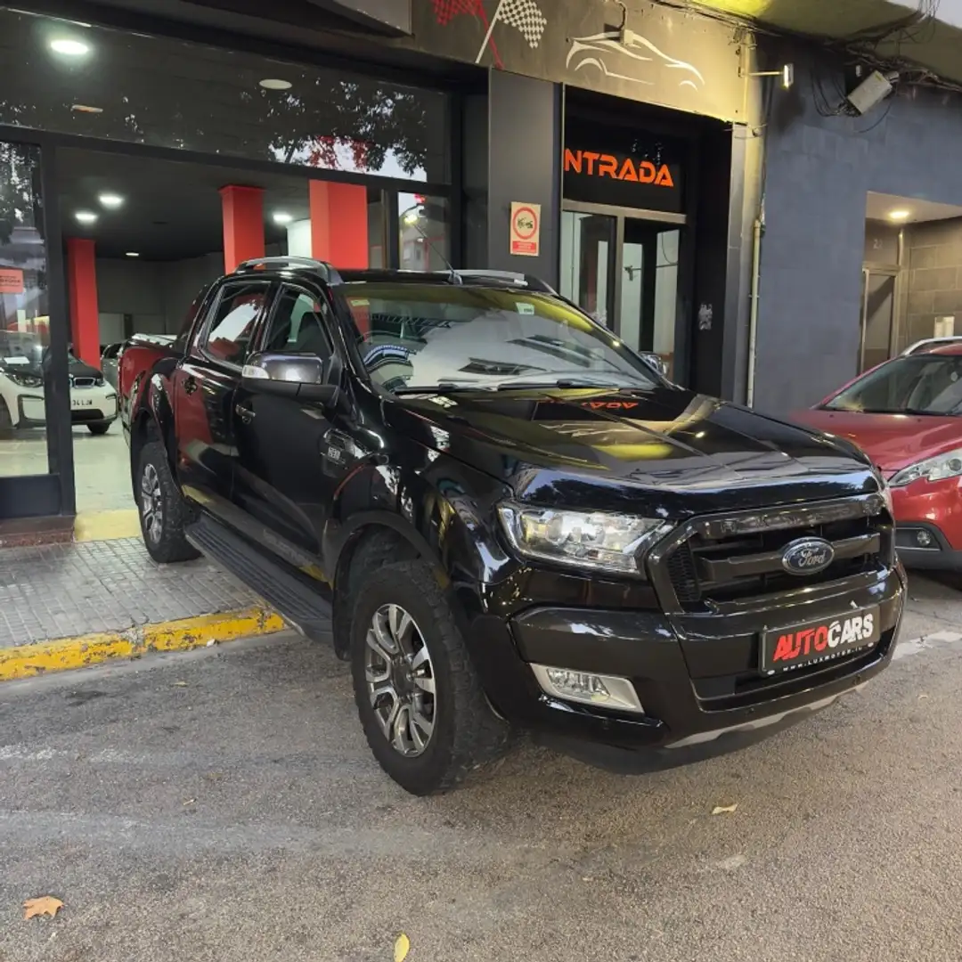 Ford Ranger 3.2TDCI S&S DCb. Wildtrak 4x4 200 Noir - 1
