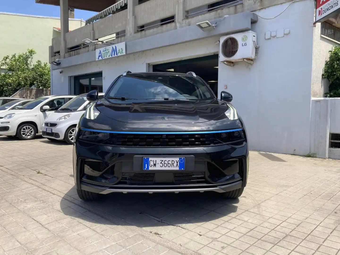 Lynk & Co 01 PHEV Noir - 1