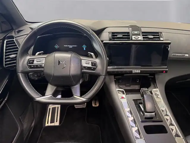 DS Automobiles DS 7 Crossback view 12
