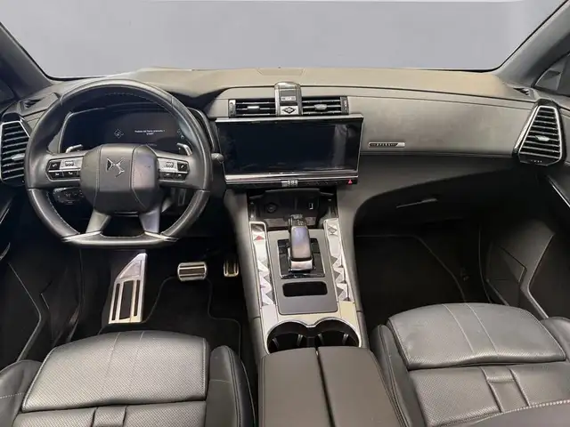 DS Automobiles DS 7 Crossback view 11