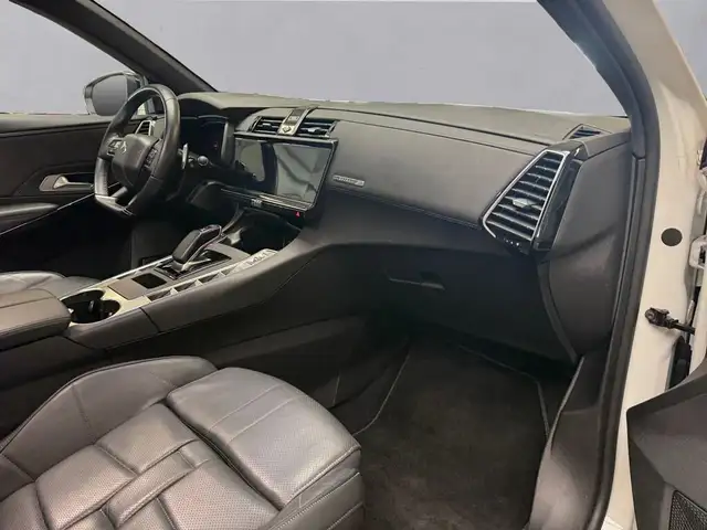 DS Automobiles DS 7 Crossback view 14