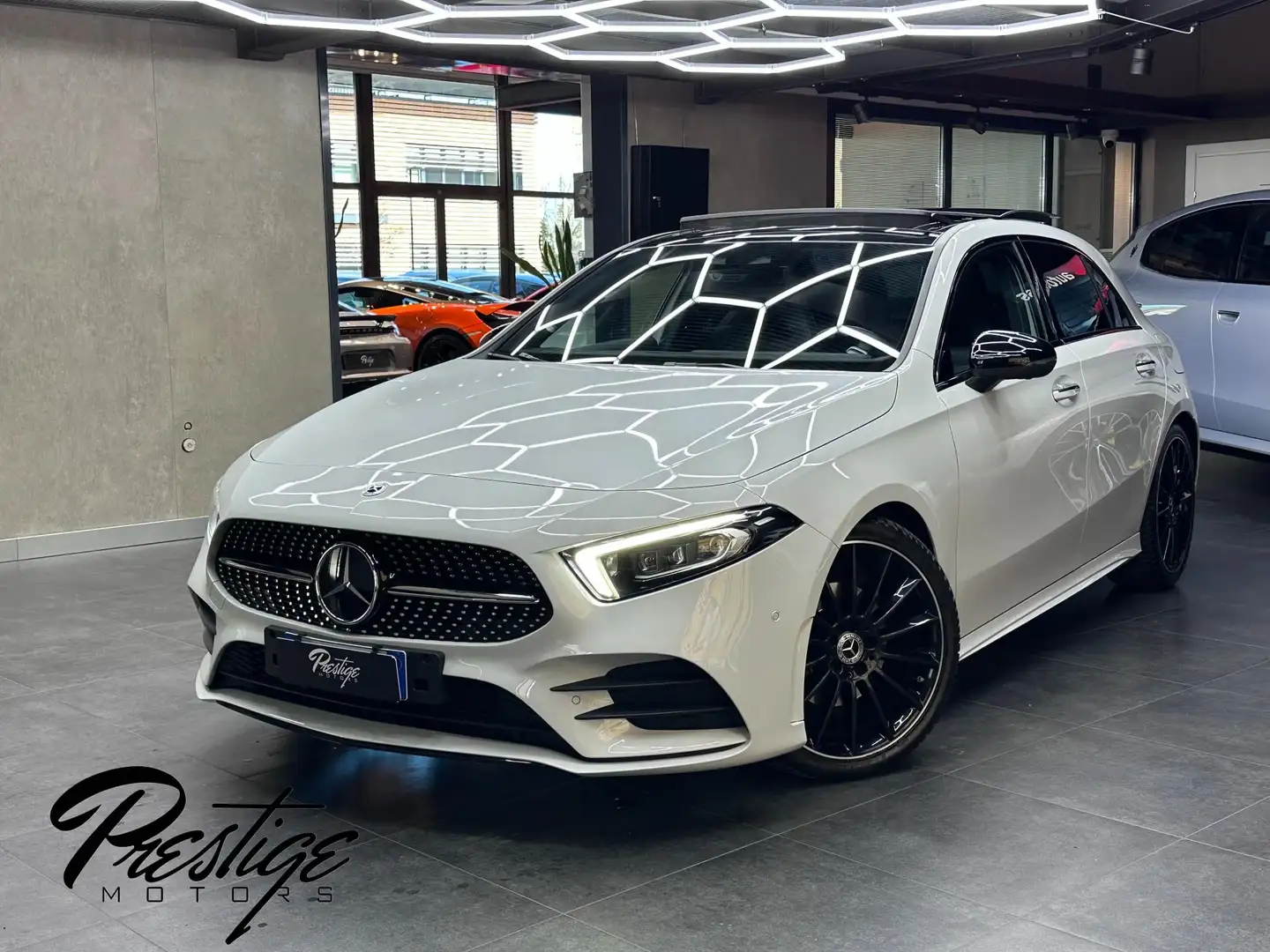 Mercedes-Benz A 200 Classe A 200d Premium Night edition *TETTO* *FULL* Weiß - 2