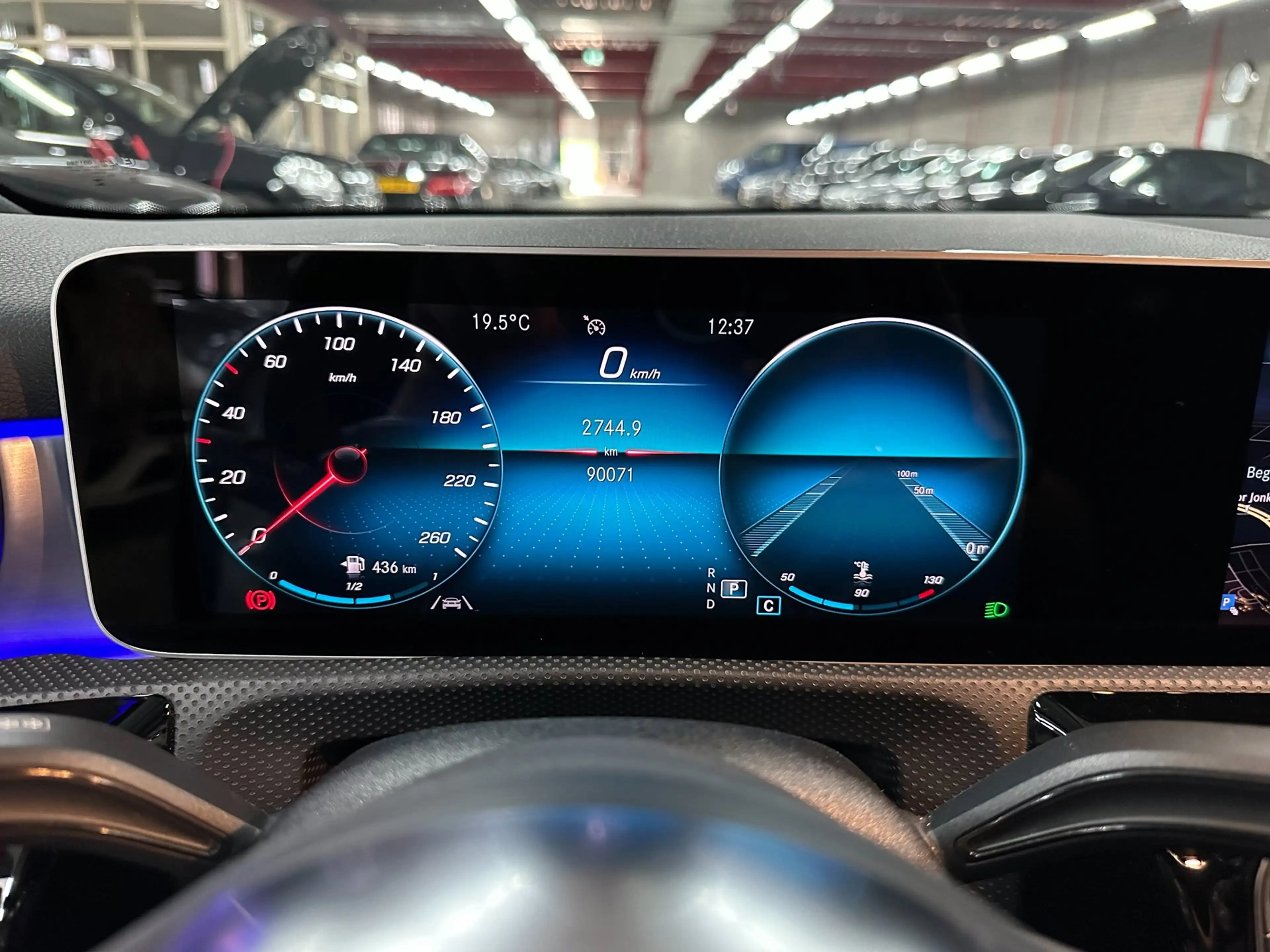 Mercedes-Benz A 180 Business Solution AMG, Widesceen, Sfeerverlichting — photo 14