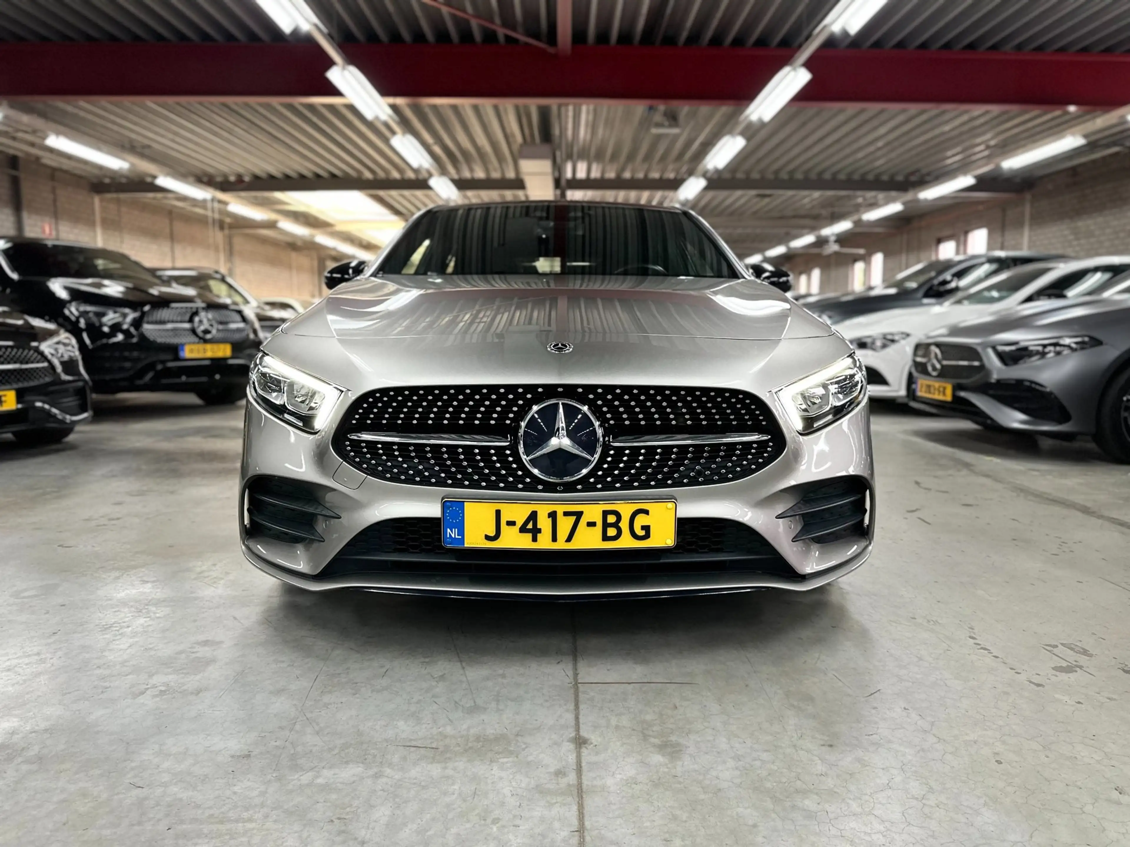 Mercedes-Benz A 180 Business Solution AMG, Widesceen, Sfeerverlichting — photo 8