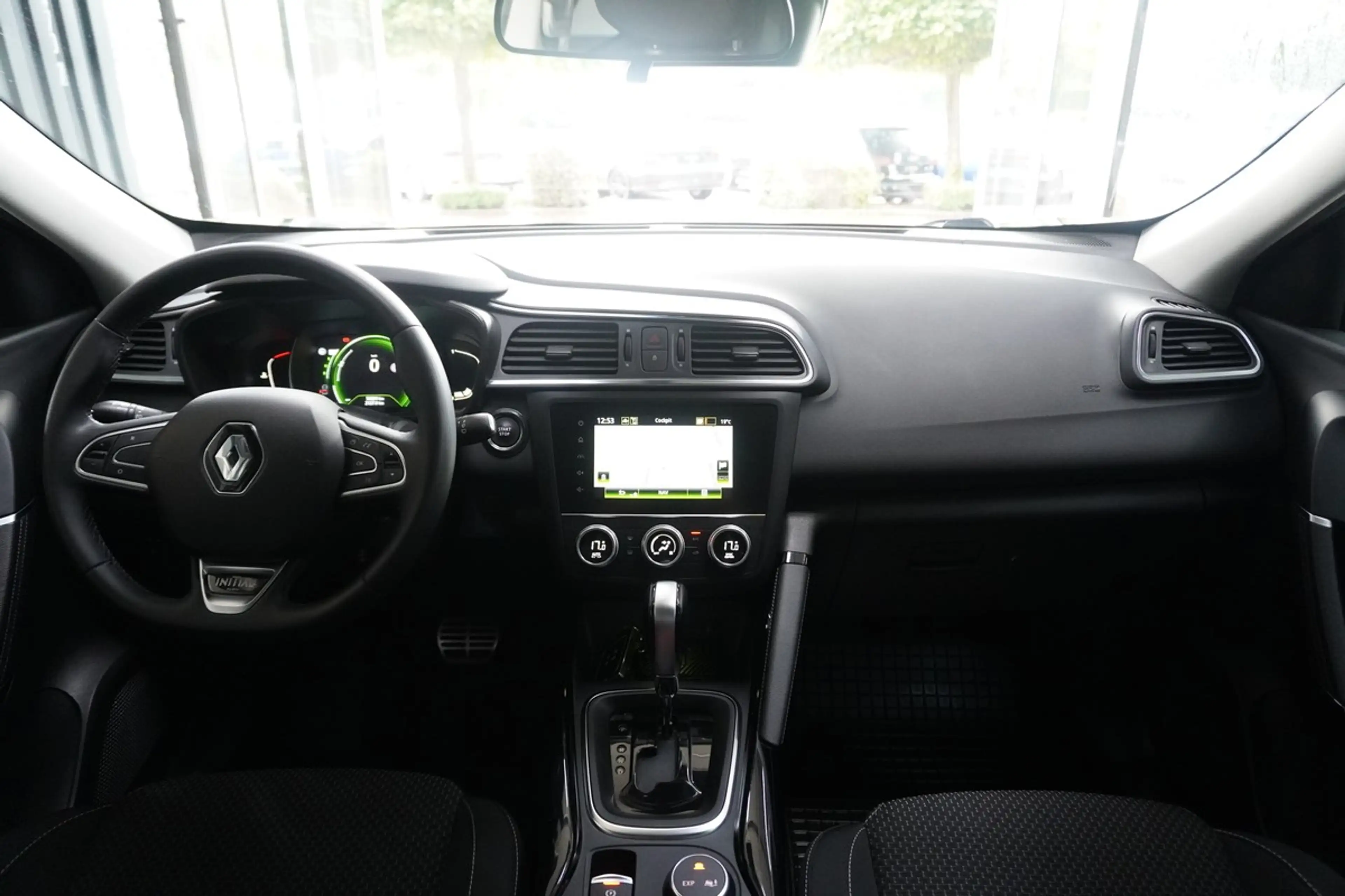 Renault Kadjar 1.3 TCe 140 Intens SHZ PDC Temp R.Cam — photo 22