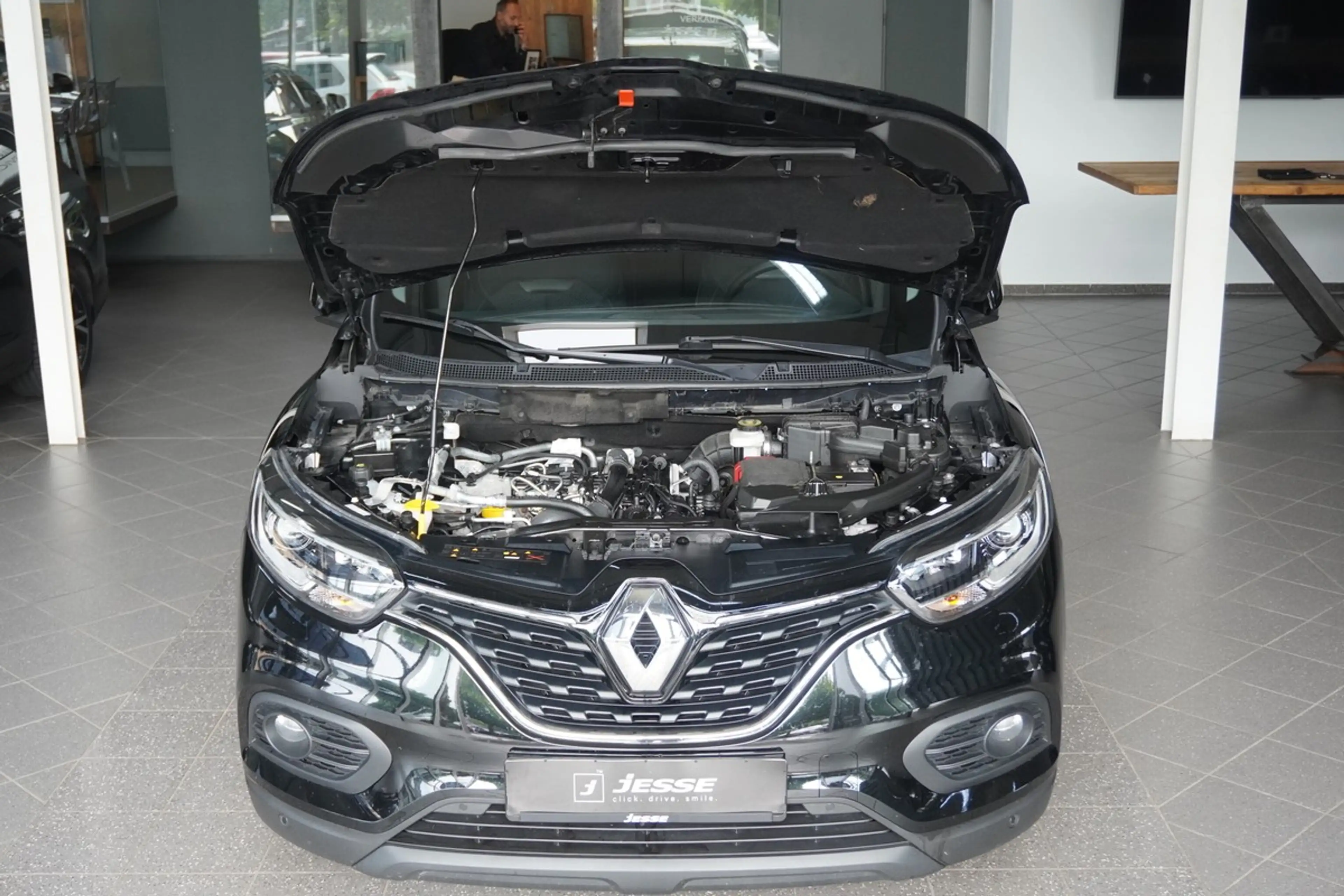 Renault Kadjar 1.3 TCe 140 Intens SHZ PDC Temp R.Cam — photo 29