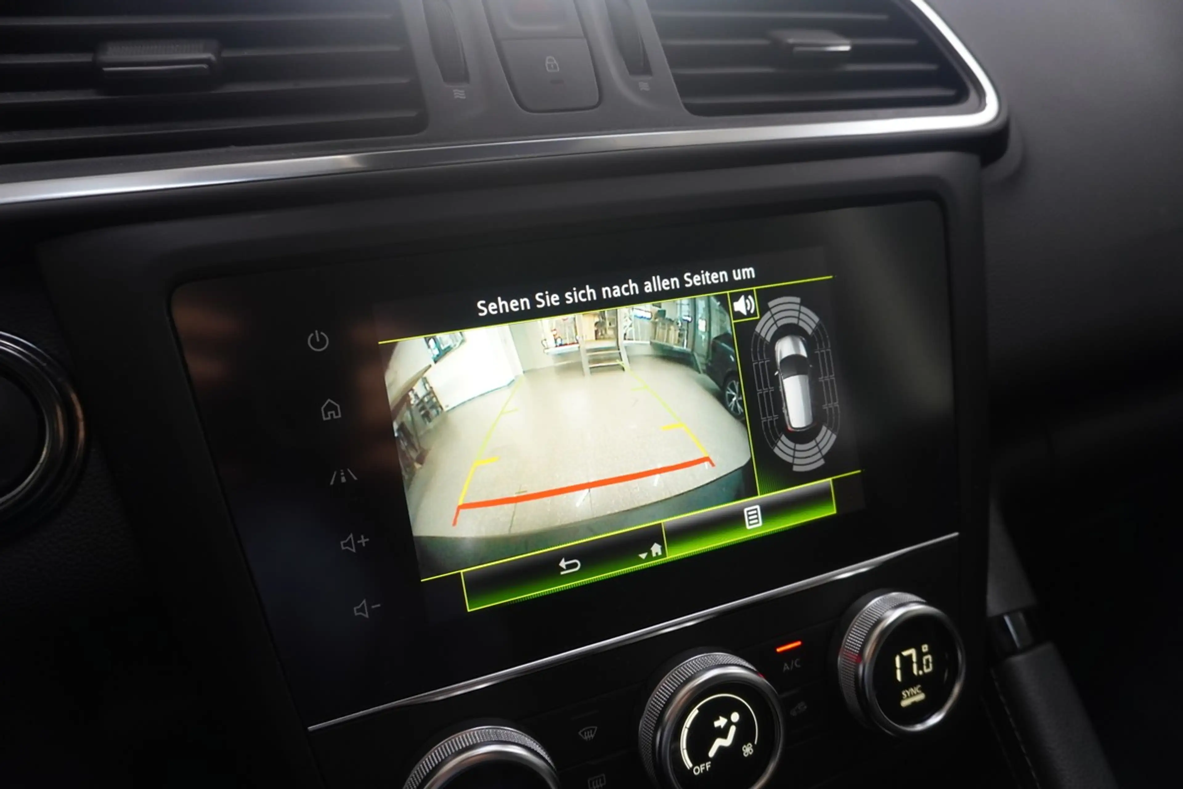 Renault Kadjar 1.3 TCe 140 Intens SHZ PDC Temp R.Cam — photo 24