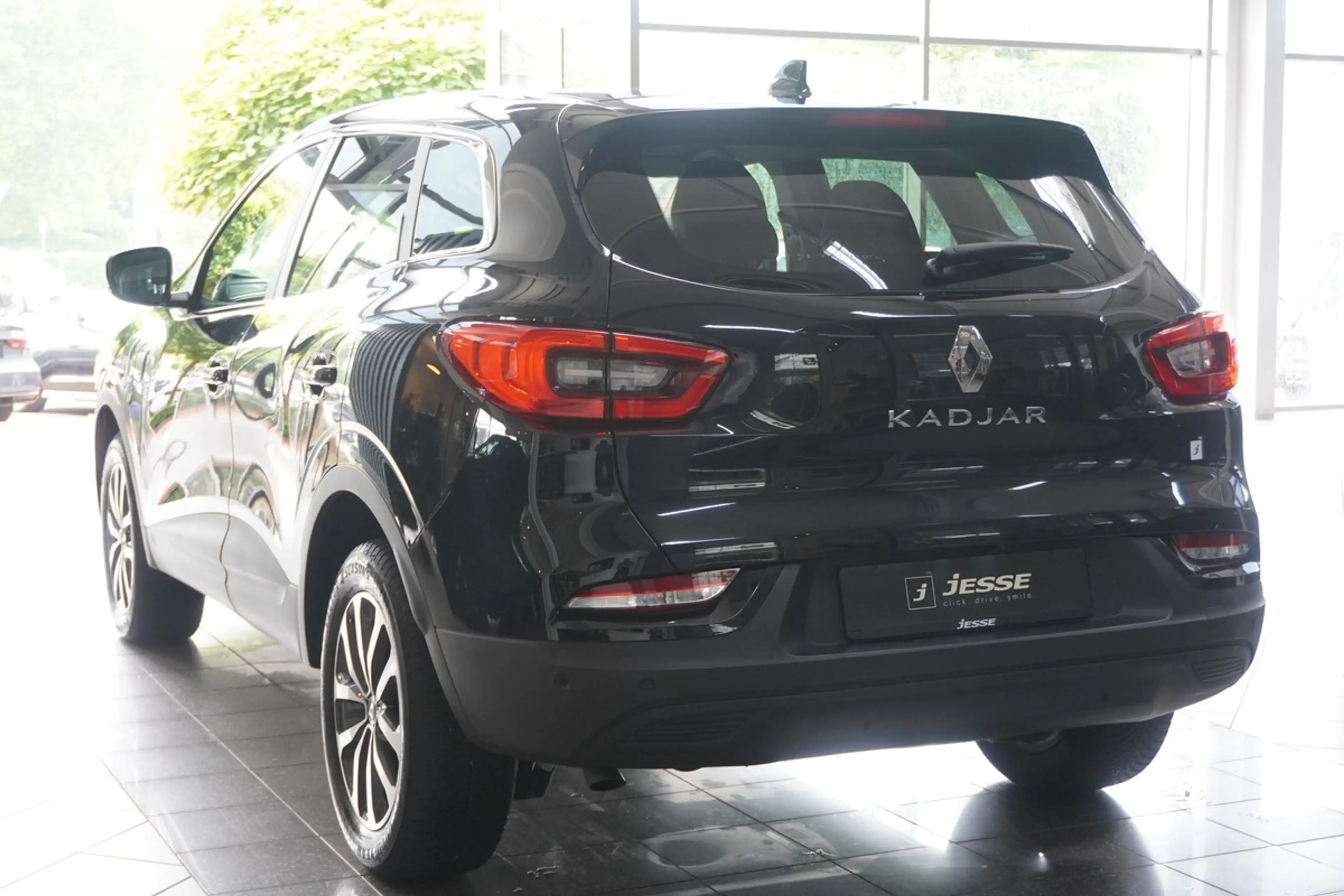 Renault Kadjar 1.3 TCe 140 Intens SHZ PDC Temp R.Cam — photo 8