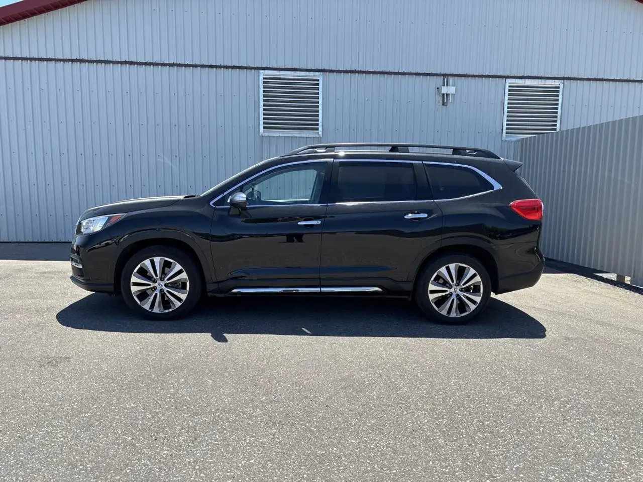 Subaru Ascent снимка Subaru Ascent