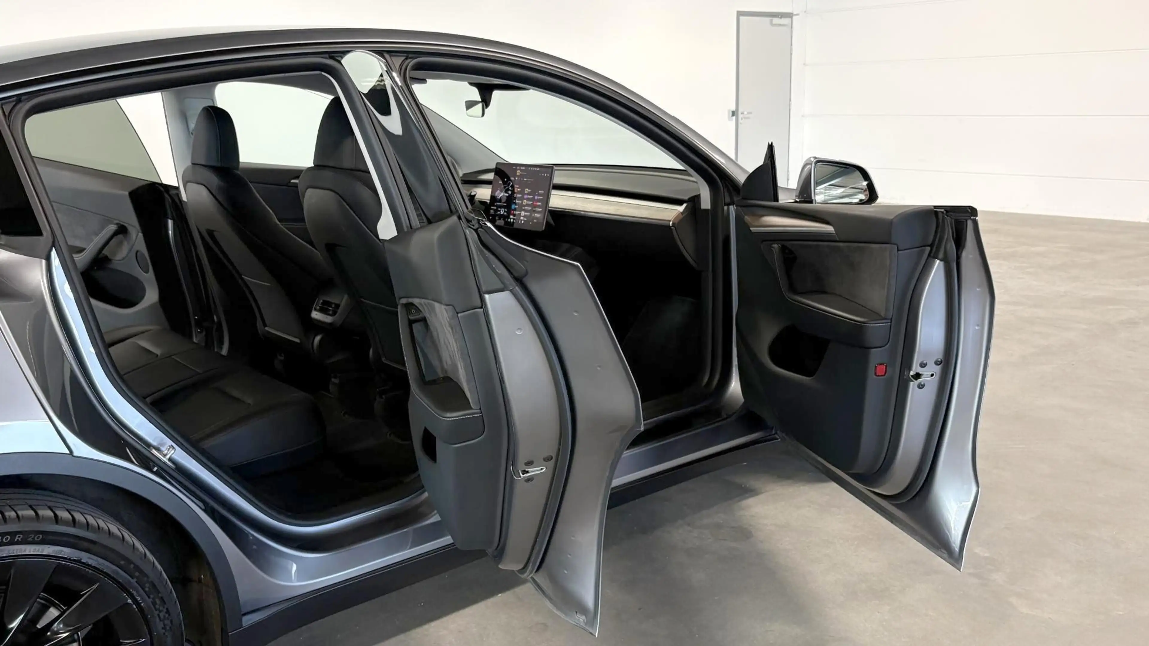 Tesla Model Y Long Range AWD 75 kWh | 1e eigenaar | niet in gero — photo 15