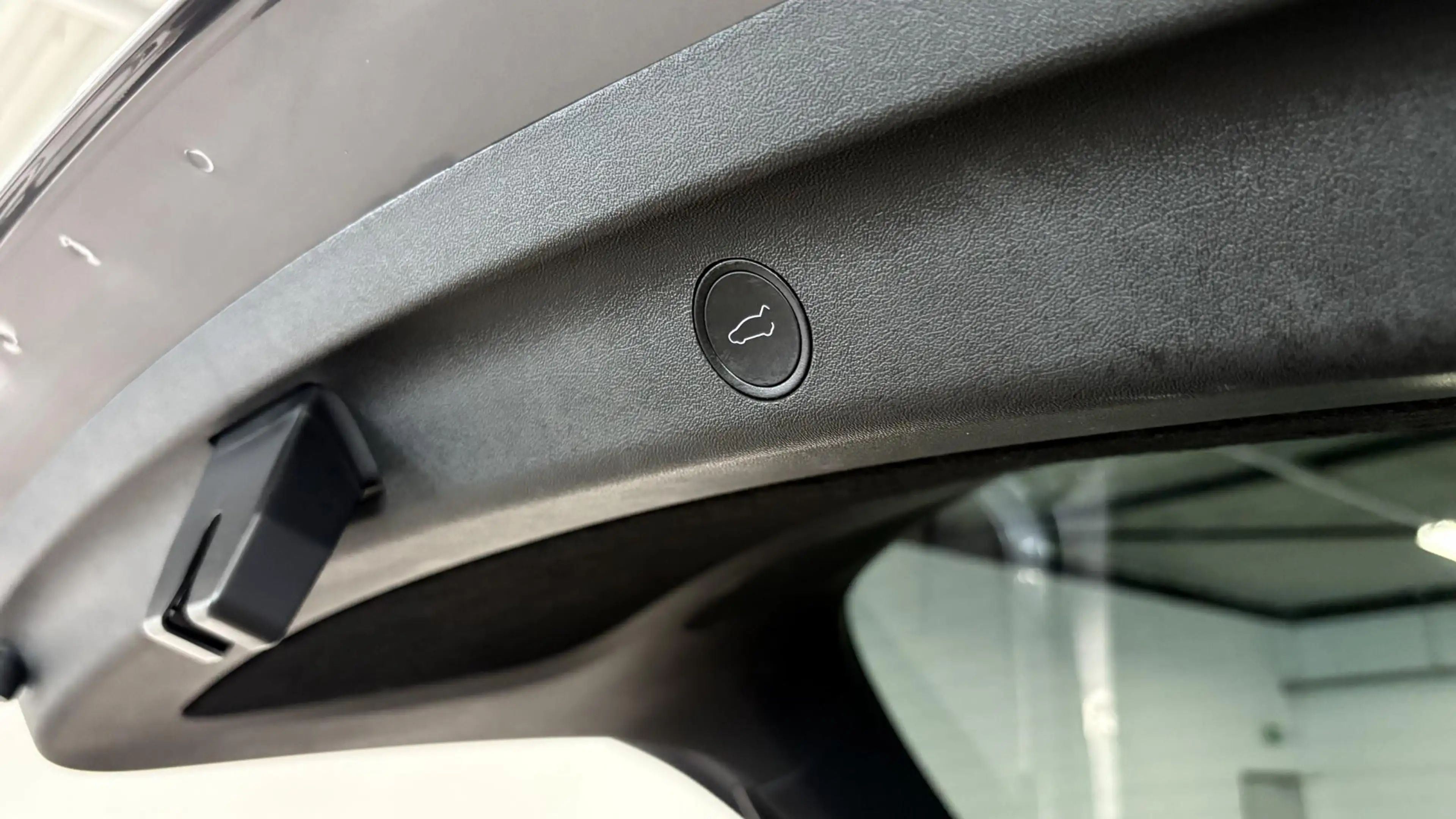 Tesla Model Y Long Range AWD 75 kWh | 1e eigenaar | niet in gero — photo 17
