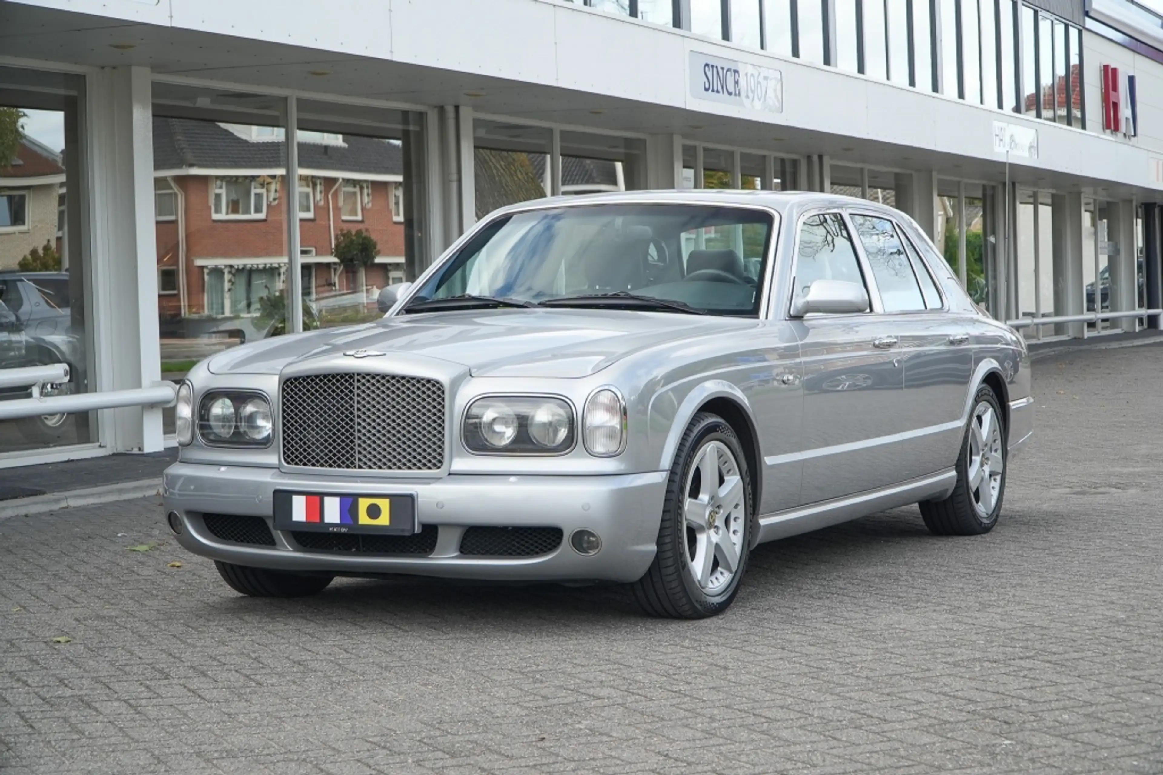 Bentley Arnage 6.8 V8 T Black Label — photo 14