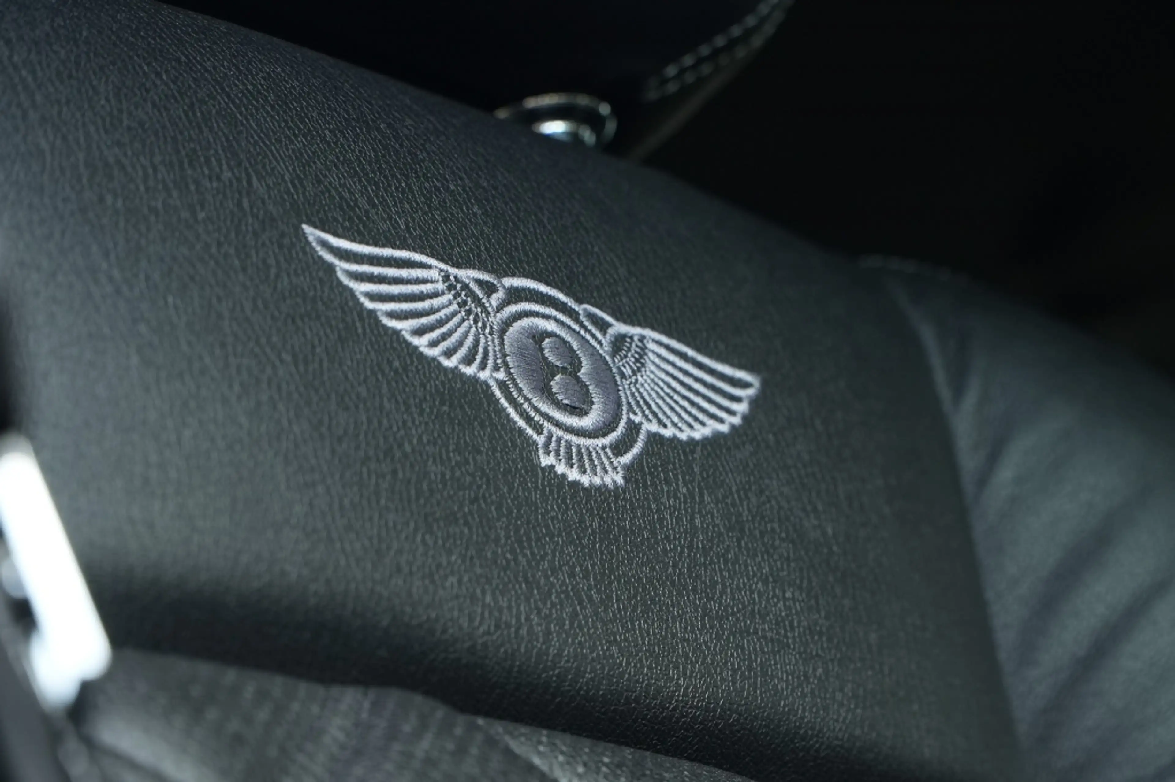 Bentley Arnage 6.8 V8 T Black Label — photo 8