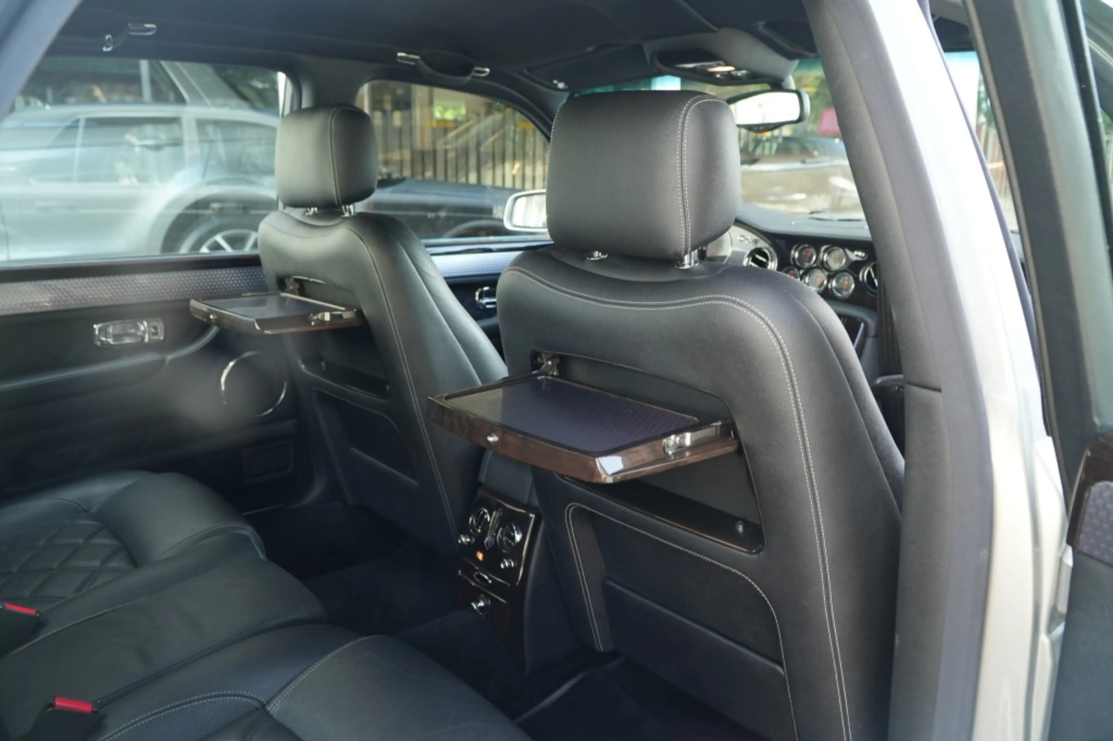 Bentley Arnage 6.8 V8 T Black Label — photo 11