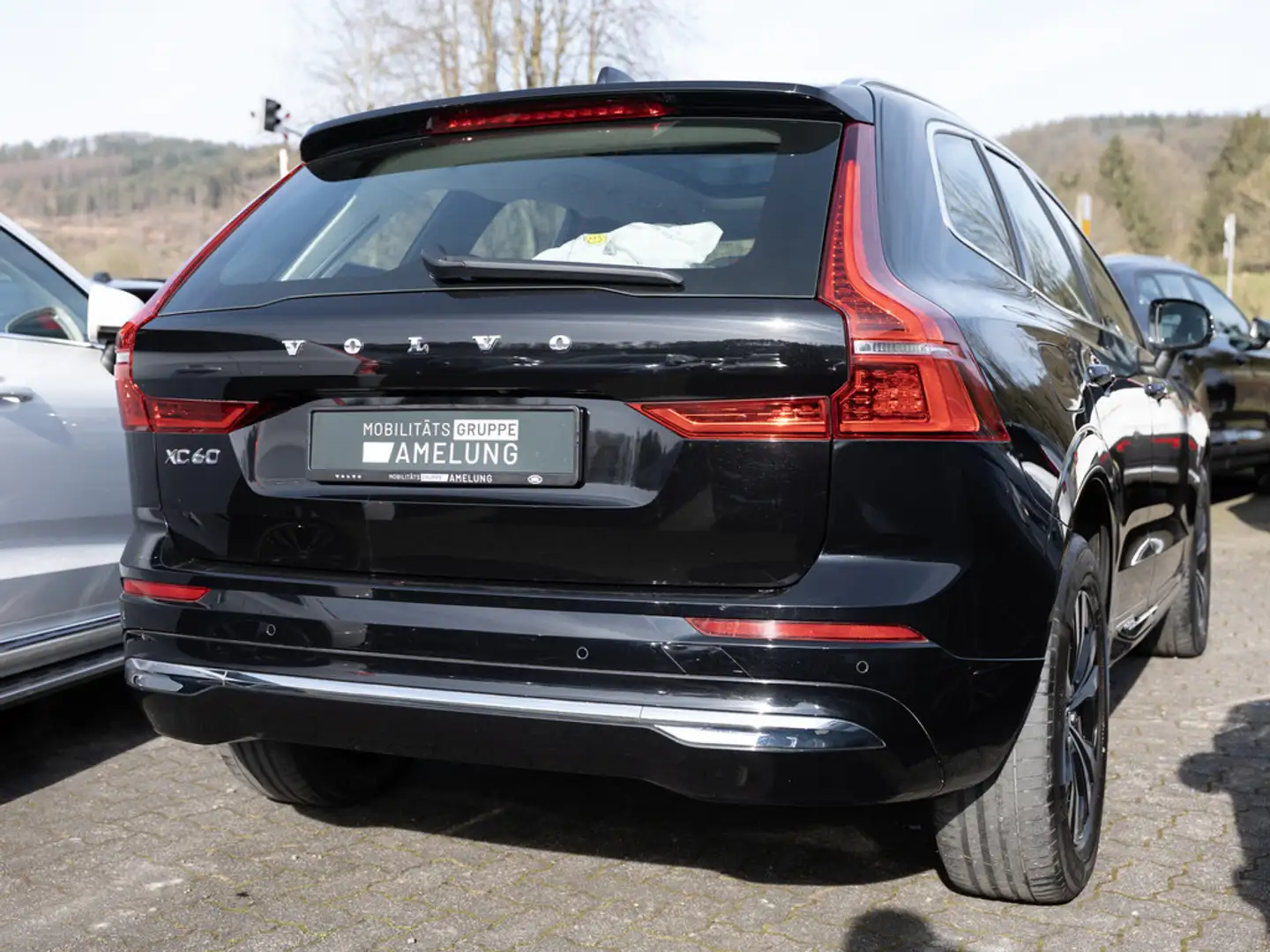 Volvo XC60 T6 Recharge Inscription AWD LED AHK PANO Nero - 2