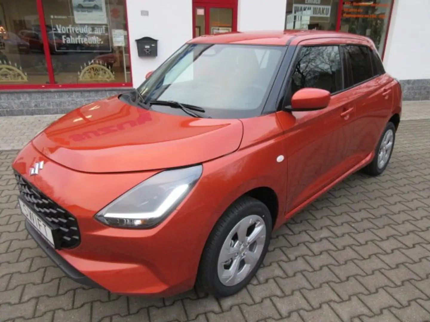 Suzuki Swift 1.2 Hybrid Allgrip MT Comfort Orange - 2