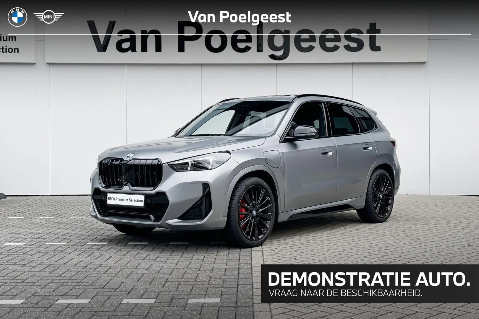 BMW X1 xDrive25e M Sport | Trekhaak | Innovation Pack Grijs - 1