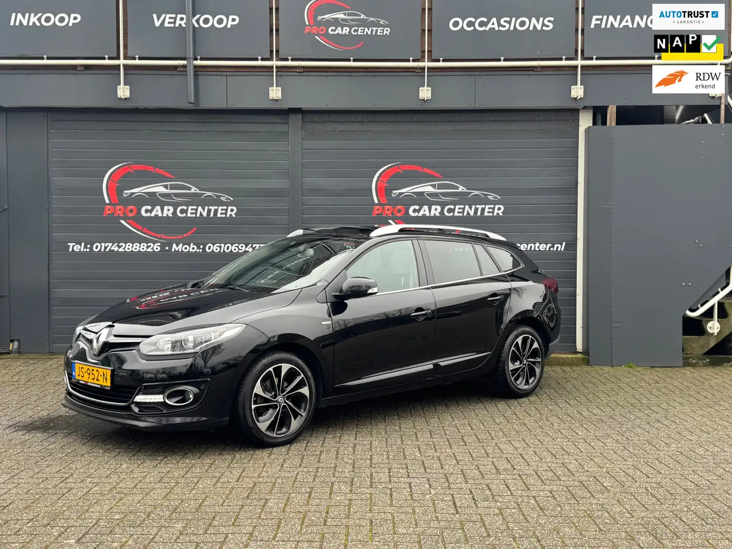 Renault Megane Estate 1.2 TCe Bose PANO|CLIMATE|CRUISE|KEYLESS|NA Schwarz - 1