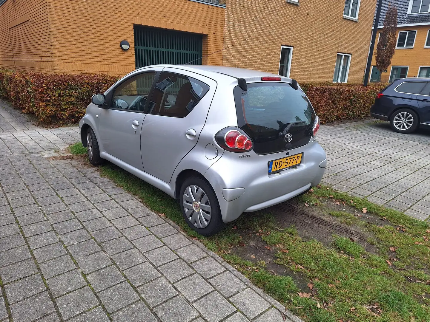Toyota Aygo Aygo 1.0-12V Access Zilver - 2