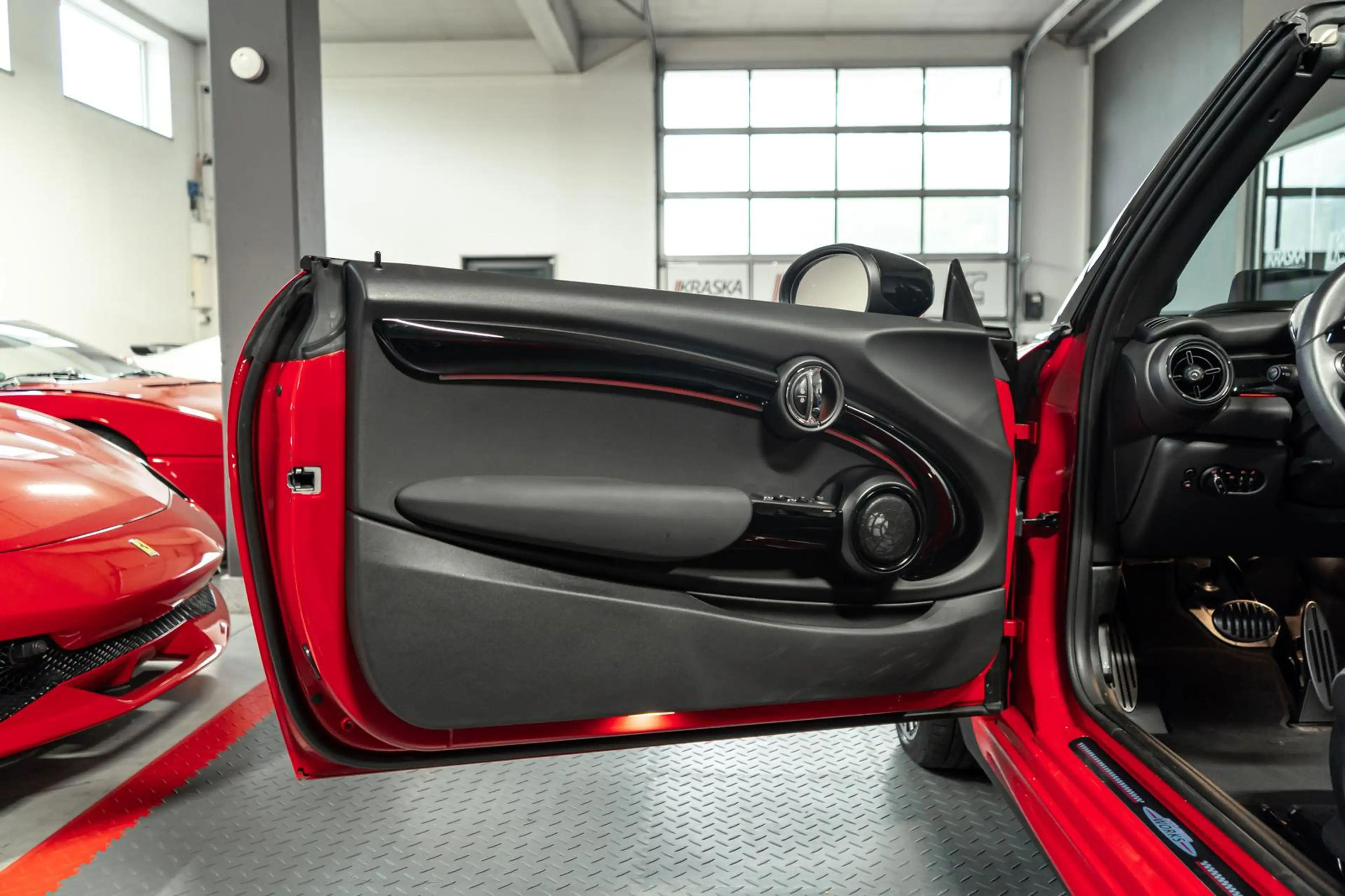 MINI Cooper S Cabrio Cooper S 2.0 John Cooper Works H&K HUD RFK APPLE — photo 8