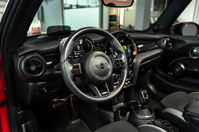 Mini Cooper Cooper view 9